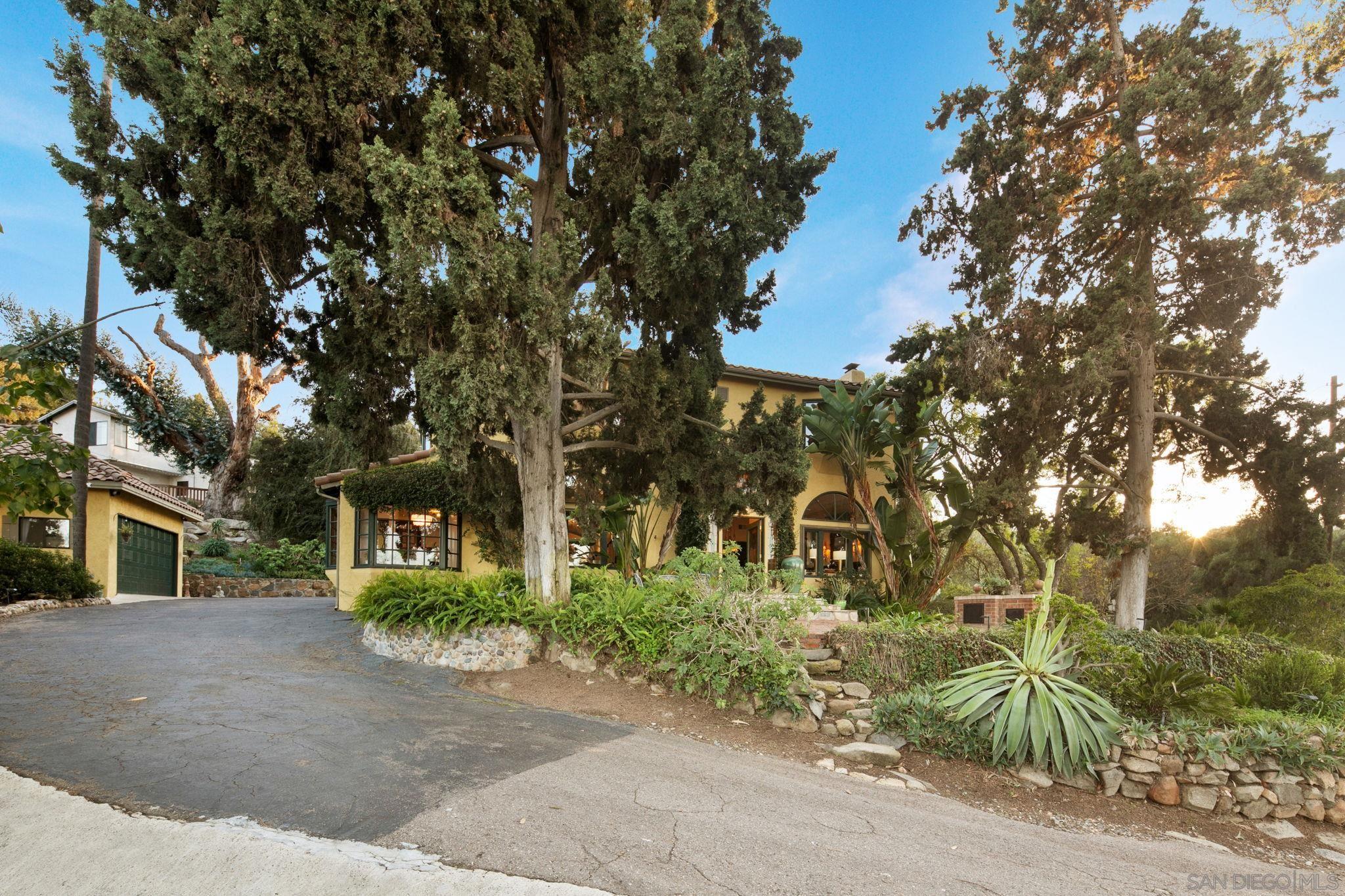 Detail Gallery Image 63 of 71 For 1115 S Mollison Ave, El Cajon,  CA 92020 - 5 Beds | 4/1 Baths