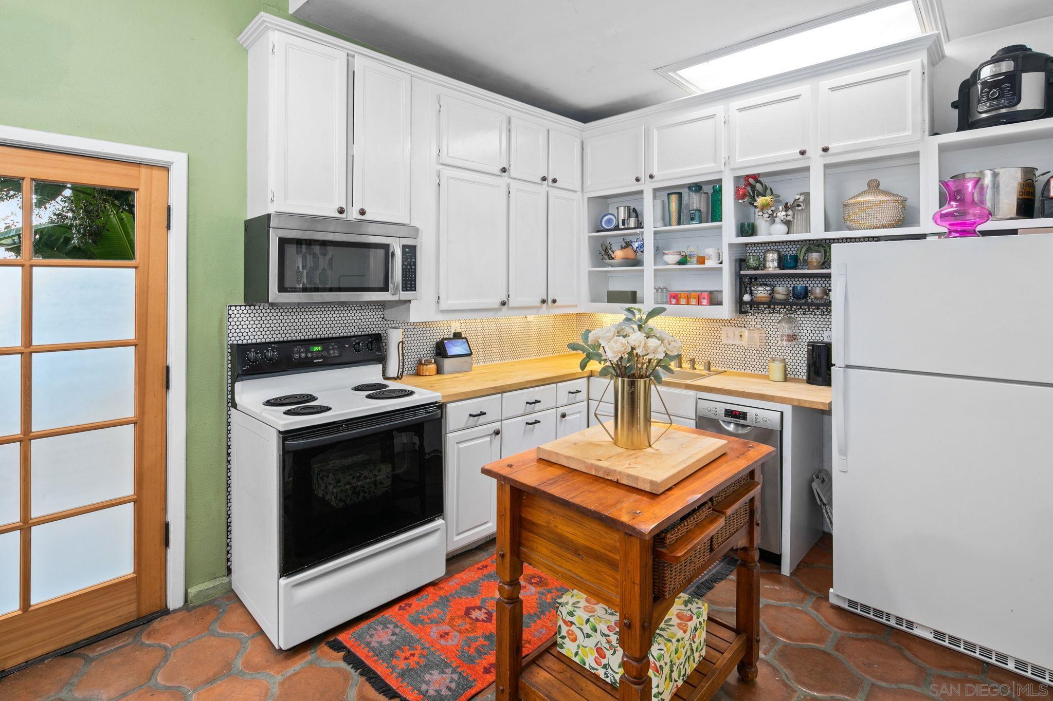 Detail Gallery Image 67 of 71 For 1115 S Mollison Ave, El Cajon,  CA 92020 - 5 Beds | 4/1 Baths