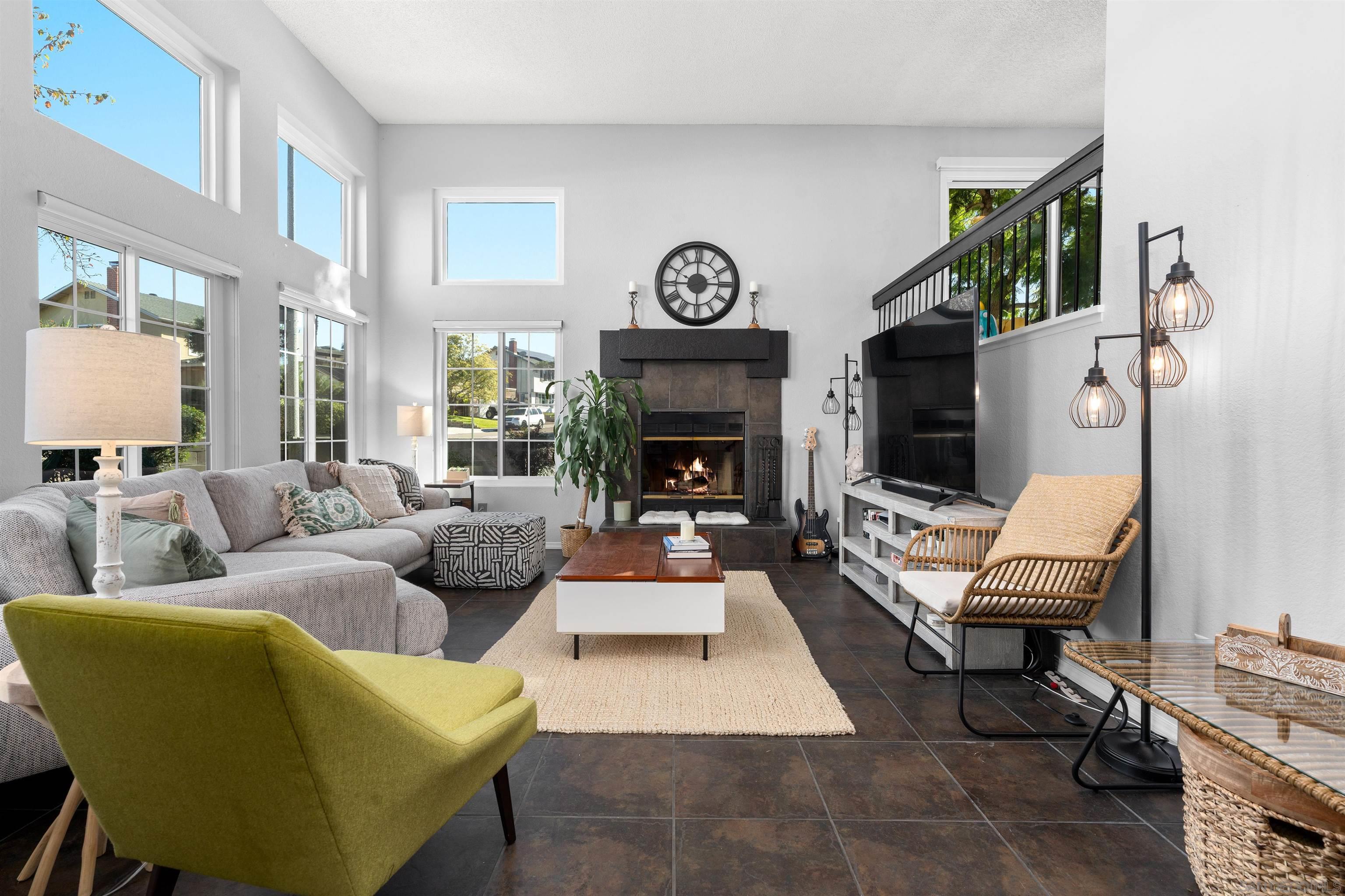 Front Image Thumbnail for SD250045480