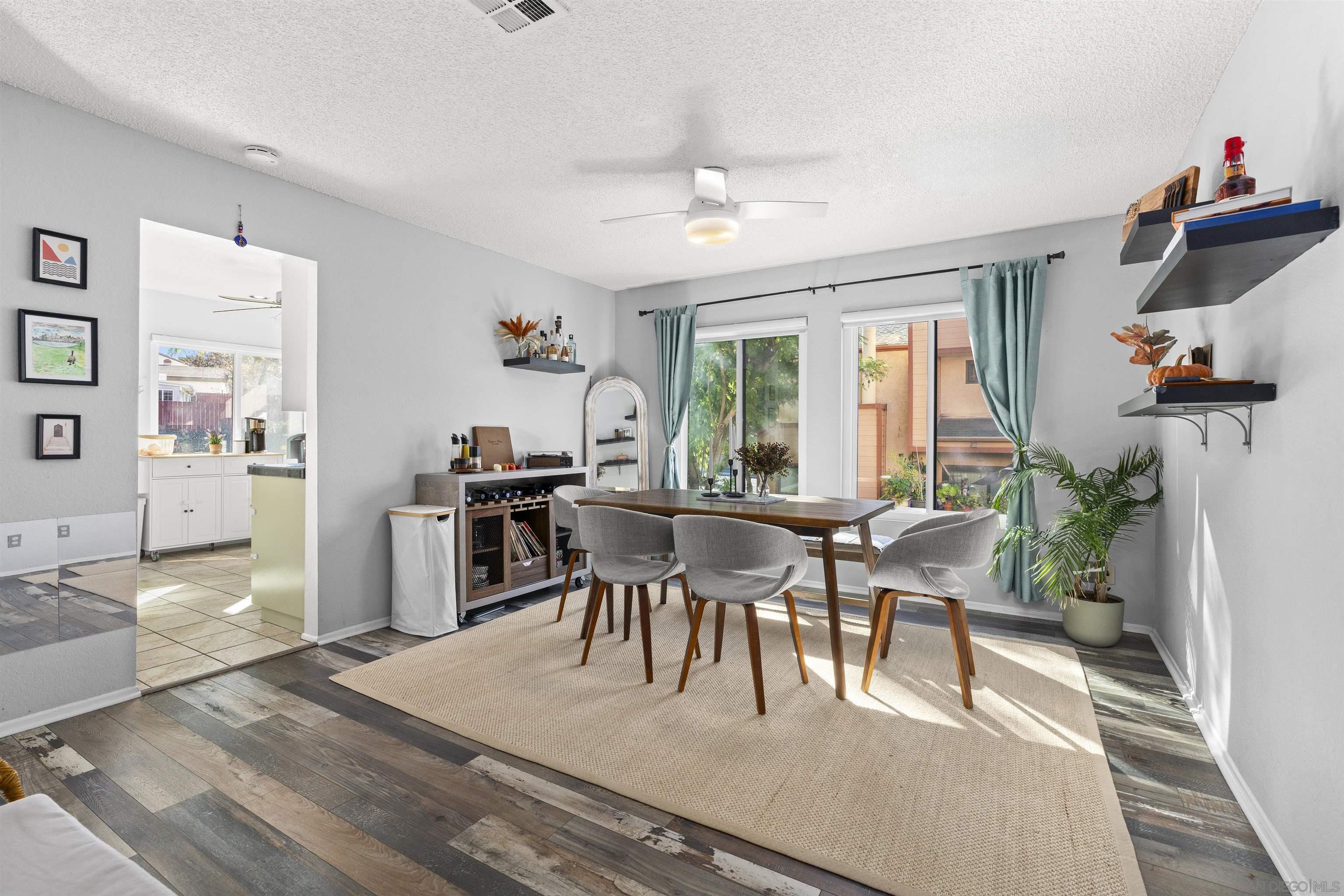 Detail Gallery Image 11 of 51 For 8896  Highwood Dr  #C,  San Diego,  CA 92119 - 3 Beds | 2/1 Baths