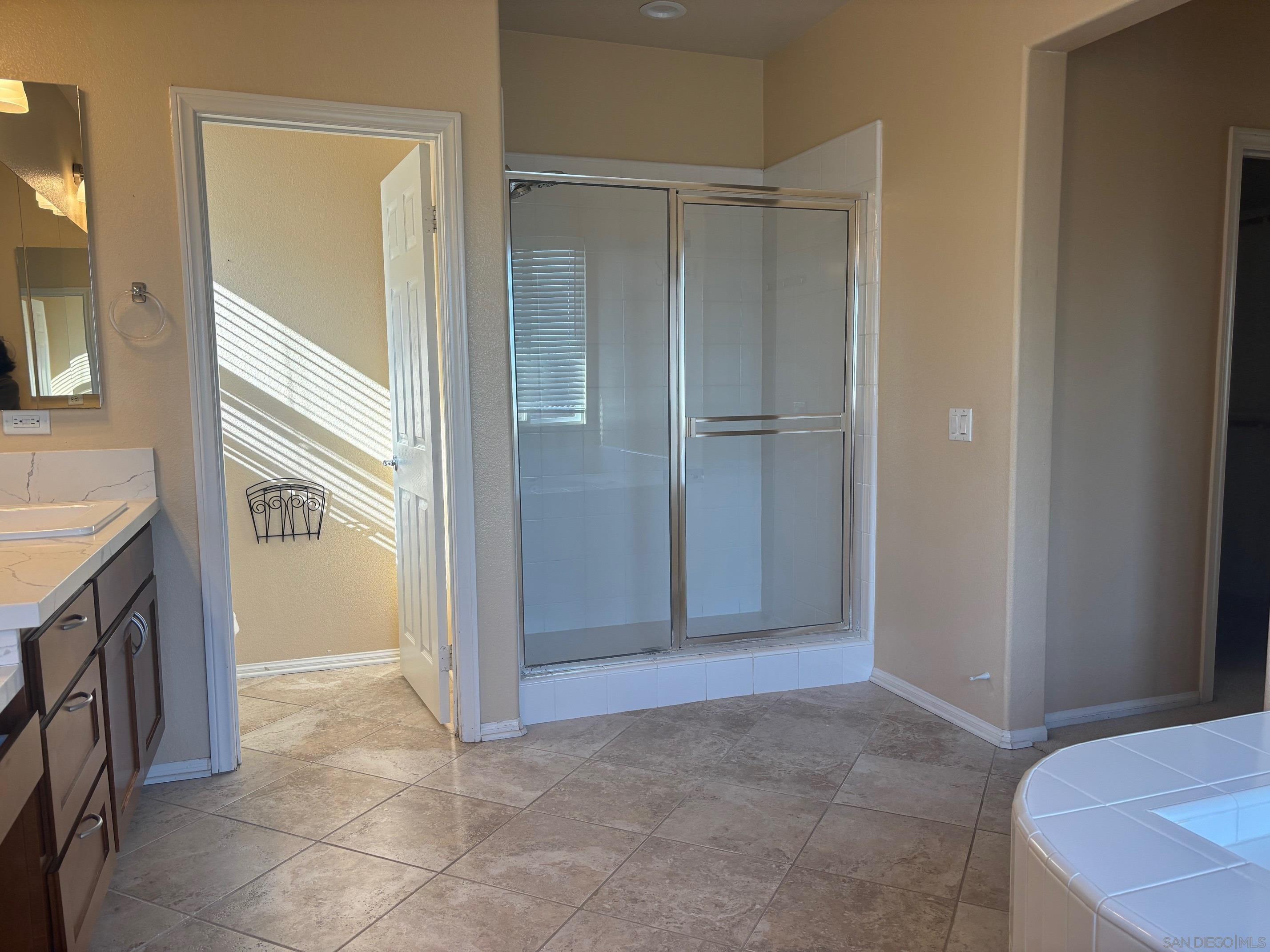 Detail Gallery Image 15 of 22 For 11751  Ashlock Way, San Diego,  CA 92131 - 5 Beds | 3/1 Baths