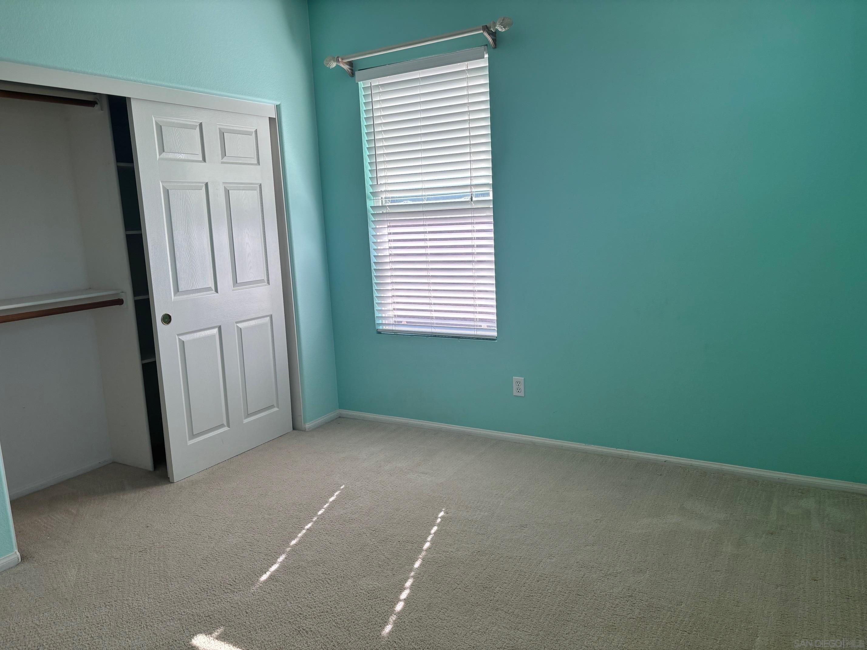 Detail Gallery Image 17 of 22 For 11751  Ashlock Way, San Diego,  CA 92131 - 5 Beds | 3/1 Baths