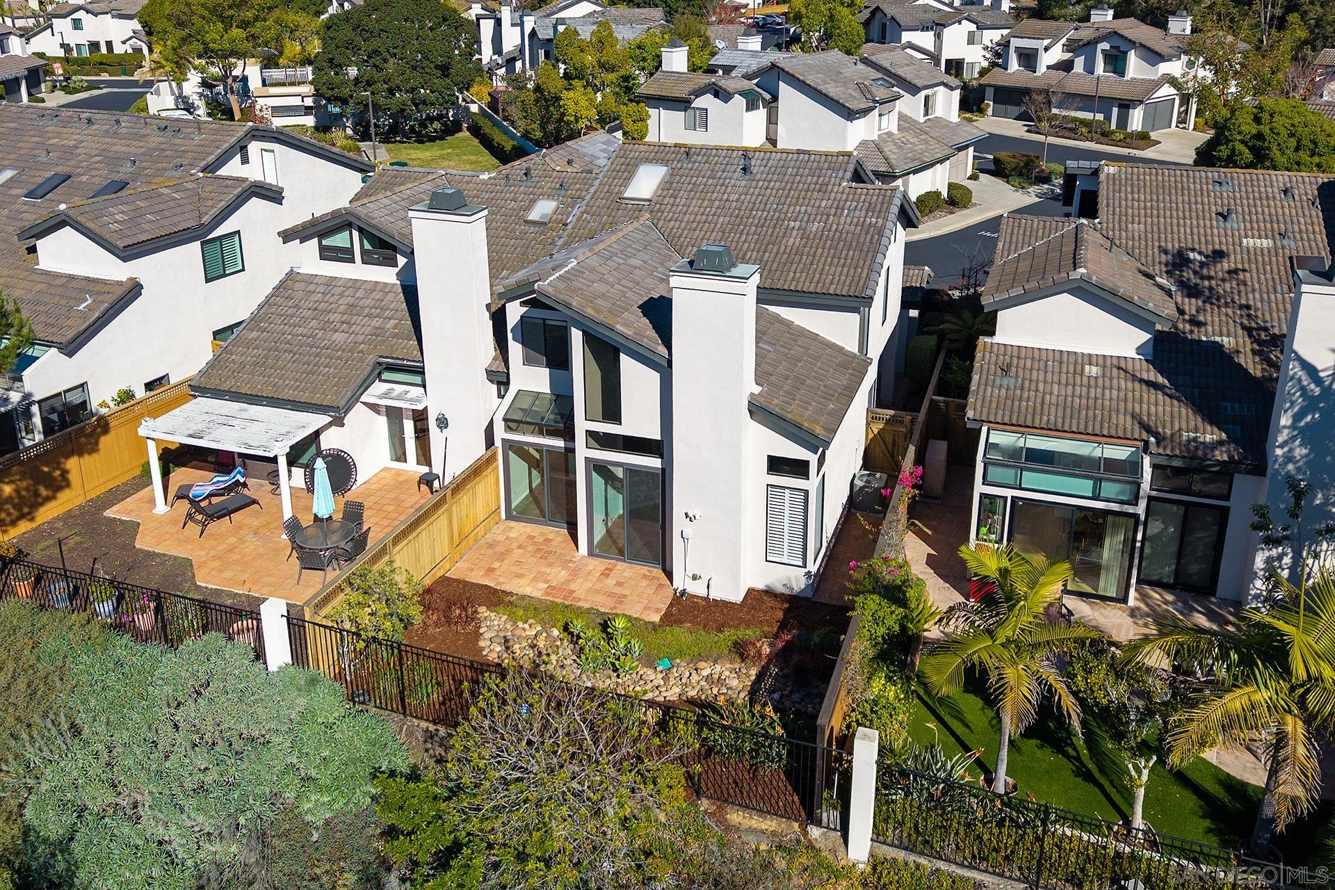 Detail Gallery Image 2 of 38 For 6327  Caminito Del Cervato, San Diego,  CA 92111 - 3 Beds | 2/1 Baths