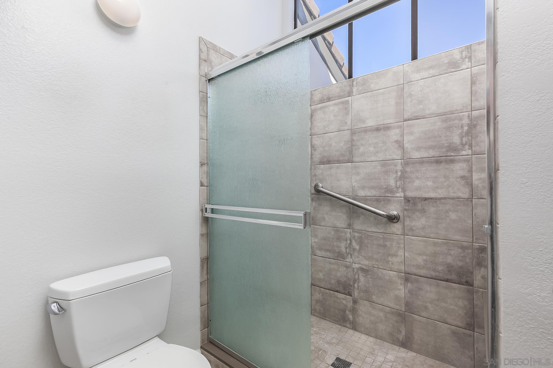 Detail Gallery Image 23 of 38 For 6327  Caminito Del Cervato, San Diego,  CA 92111 - 3 Beds | 2/1 Baths