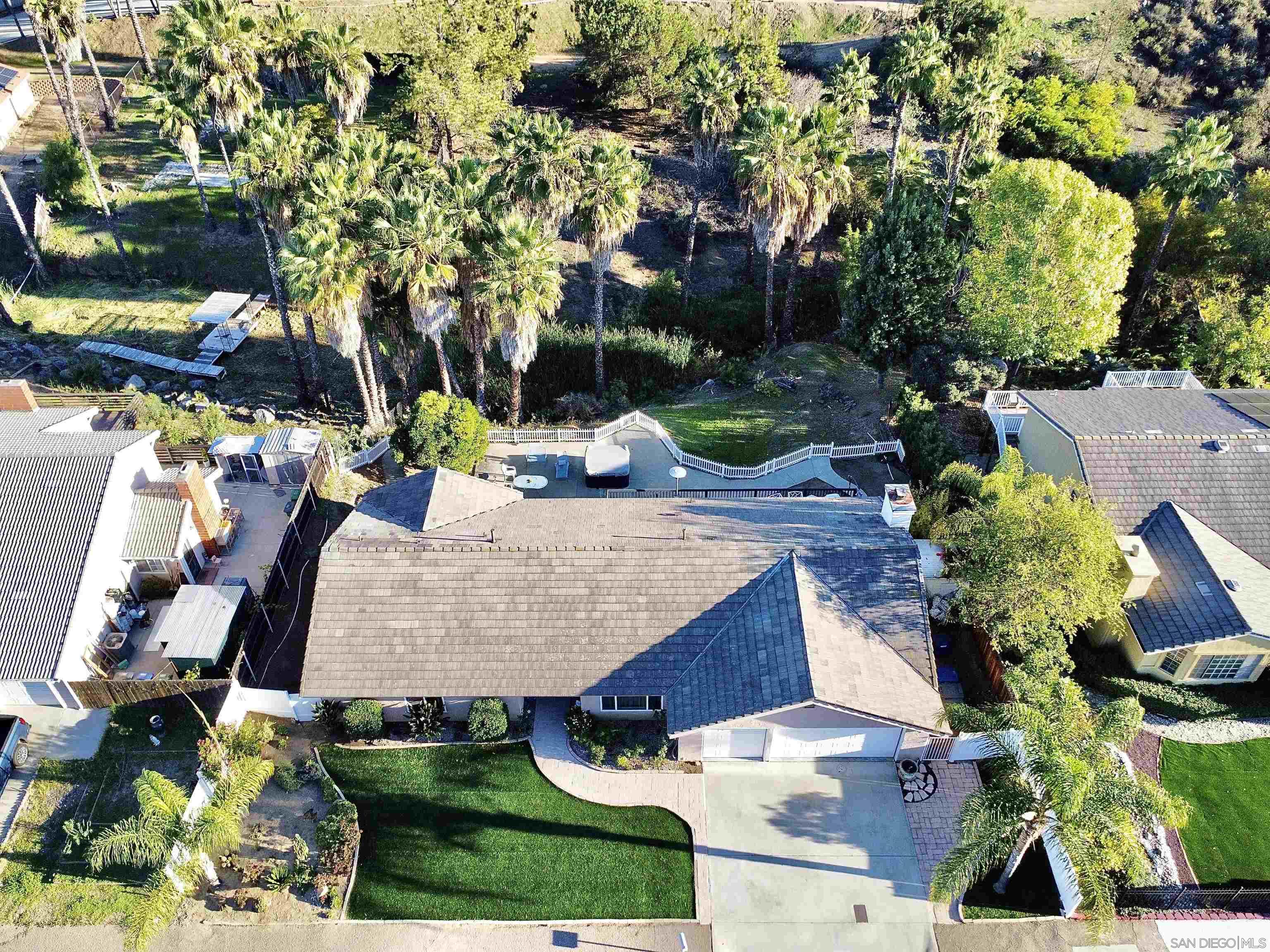 Detail Gallery Image 2 of 25 For 1423  Vista Grande Rd, El Cajon,  CA 92019 - 3 Beds | 2 Baths