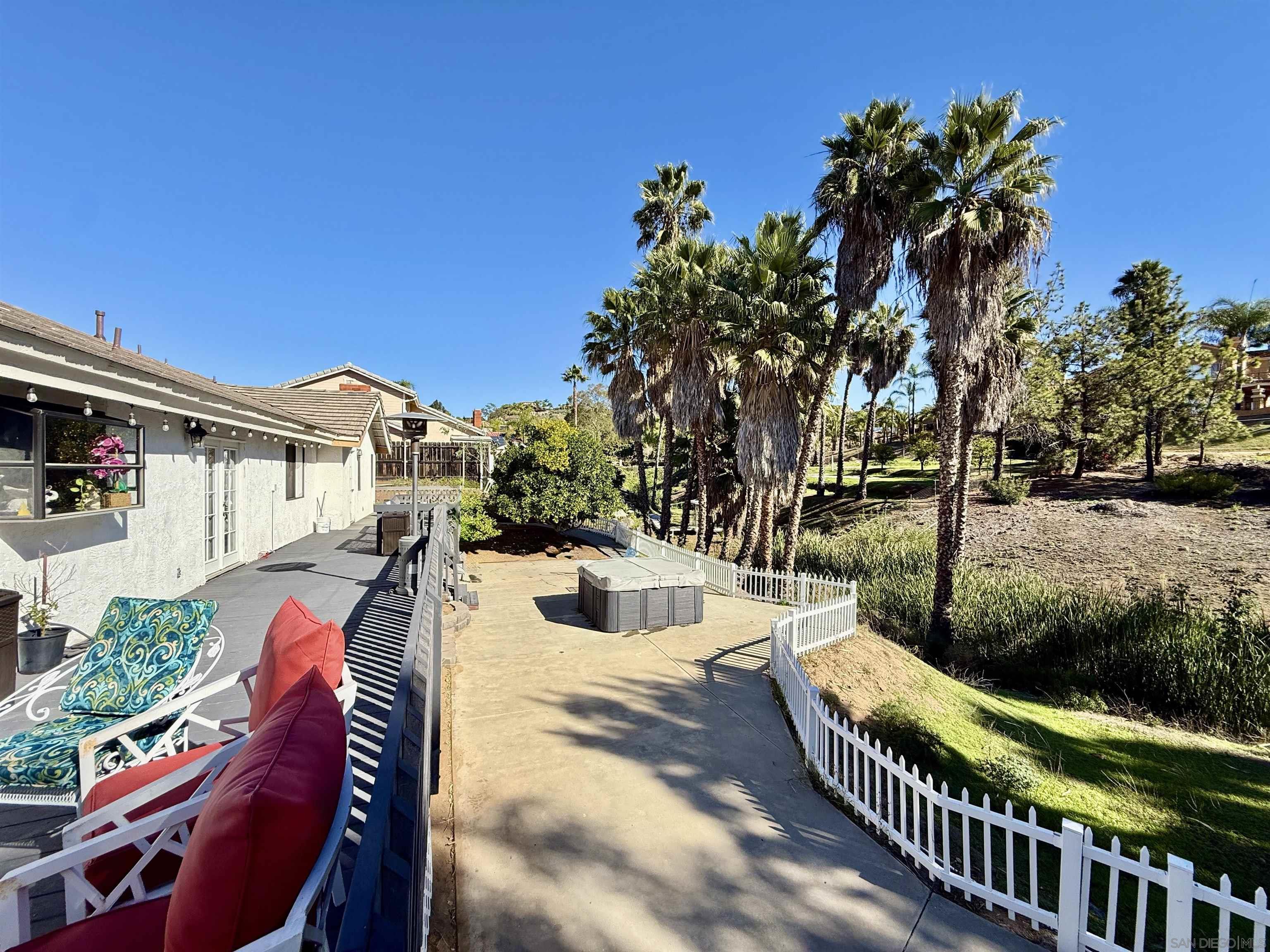 Detail Gallery Image 22 of 25 For 1423  Vista Grande Rd, El Cajon,  CA 92019 - 3 Beds | 2 Baths