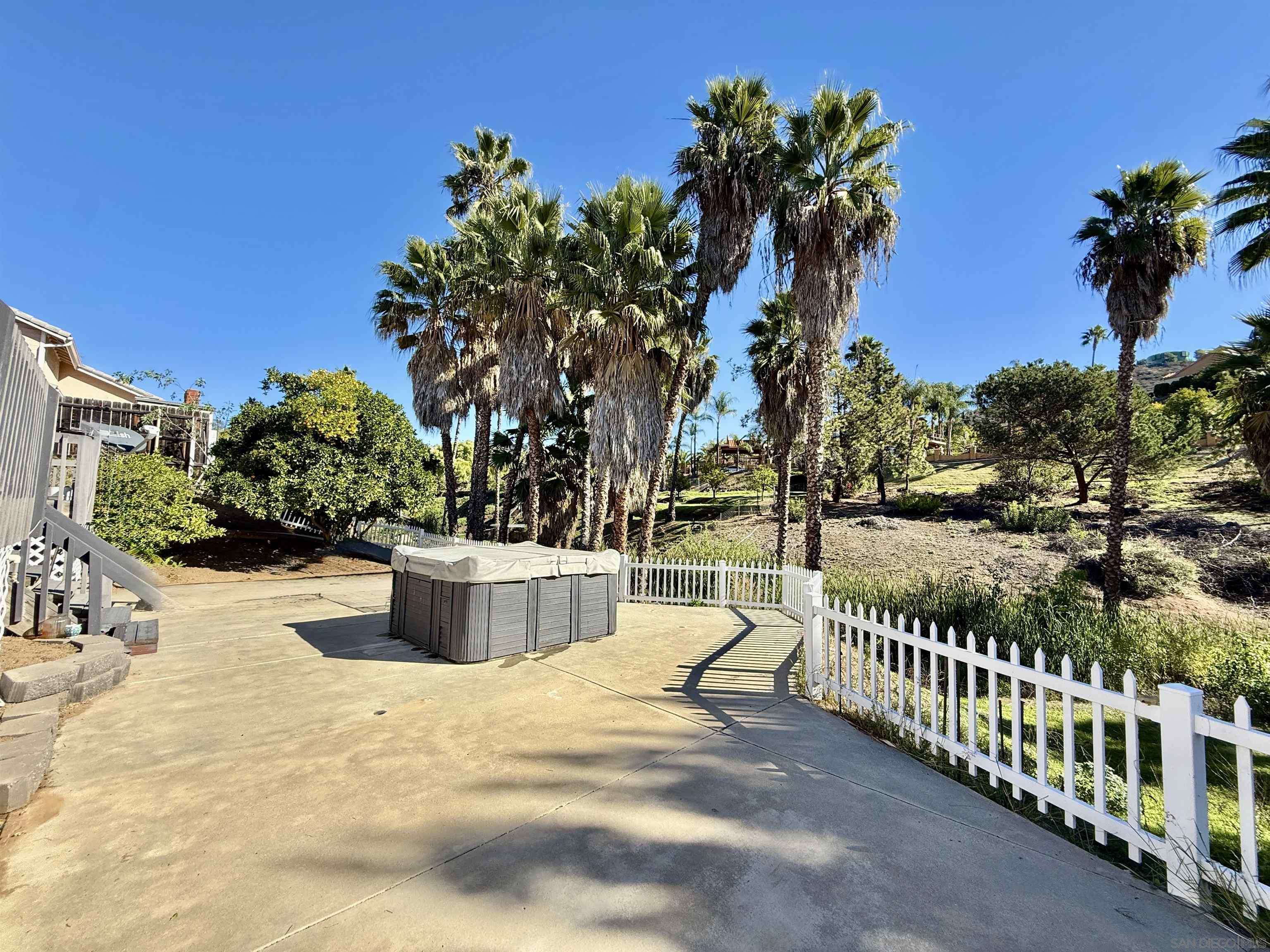 Detail Gallery Image 23 of 25 For 1423  Vista Grande Rd, El Cajon,  CA 92019 - 3 Beds | 2 Baths