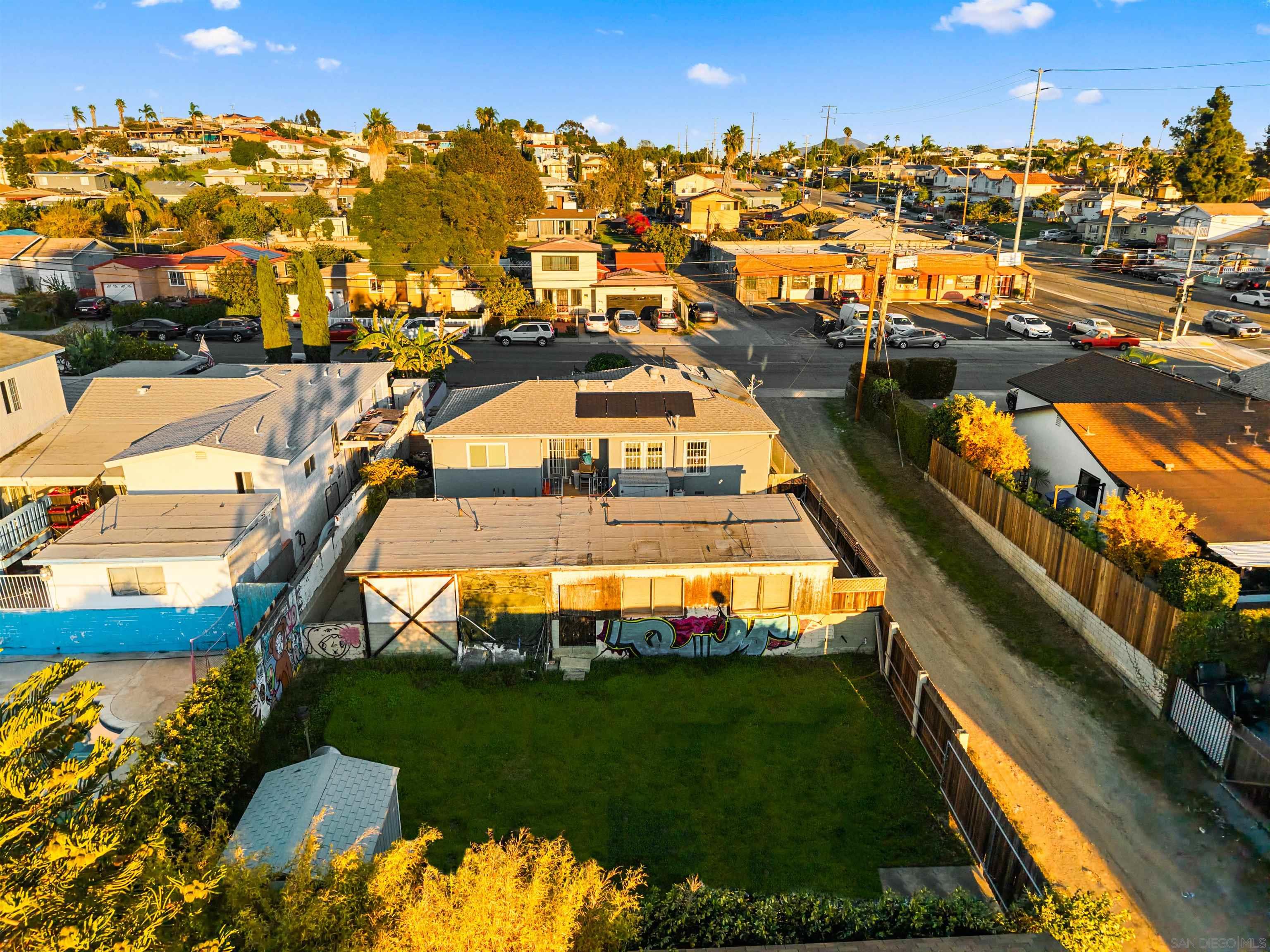 Detail Gallery Image 2 of 19 For 24  N Harbison Ave, National City,  CA 91950 - 3 Beds | 1 Baths