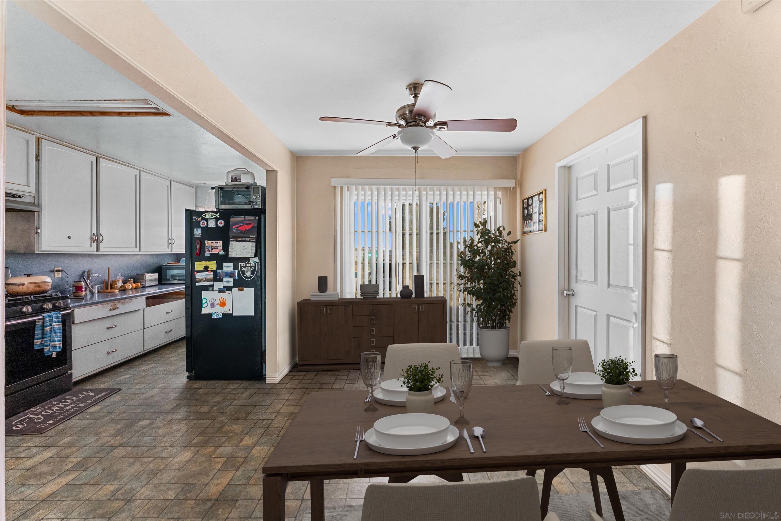 Detail Gallery Image 5 of 19 For 24  N Harbison Ave, National City,  CA 91950 - 3 Beds | 1 Baths