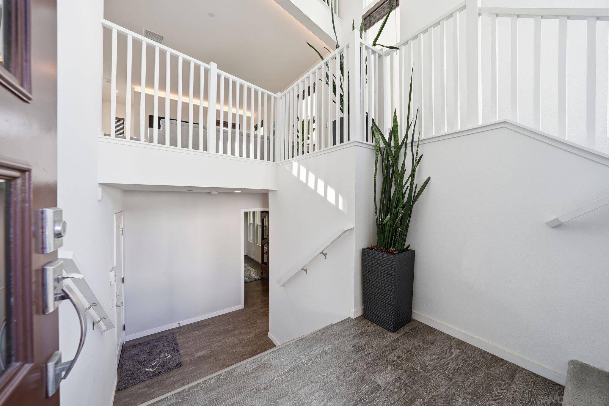 Detail Gallery Image 15 of 62 For 8337  Summit Way, San Diego,  CA 92108 - 3 Beds | 3/1 Baths