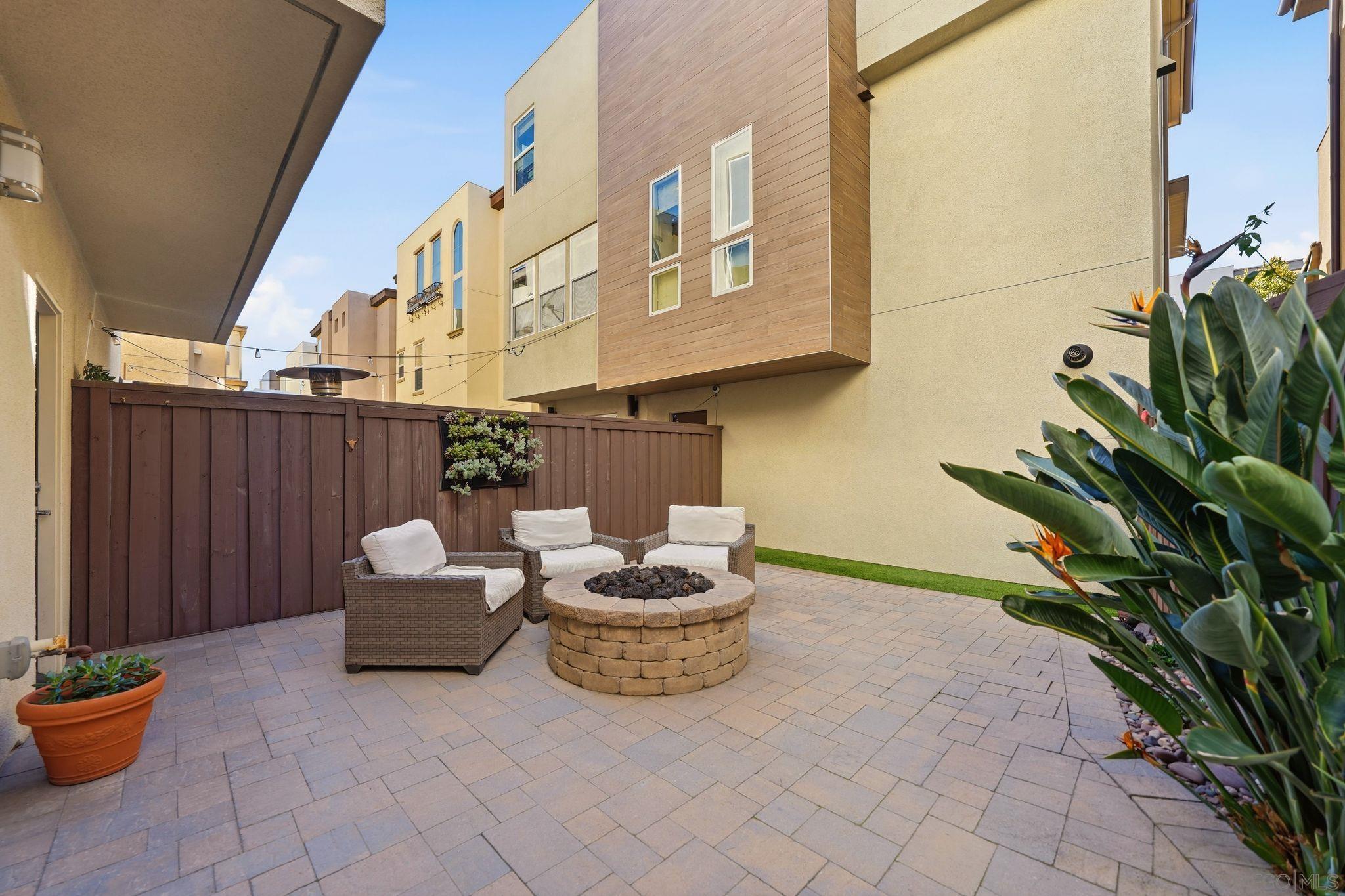 Detail Gallery Image 17 of 62 For 8337  Summit Way, San Diego,  CA 92108 - 3 Beds | 3/1 Baths