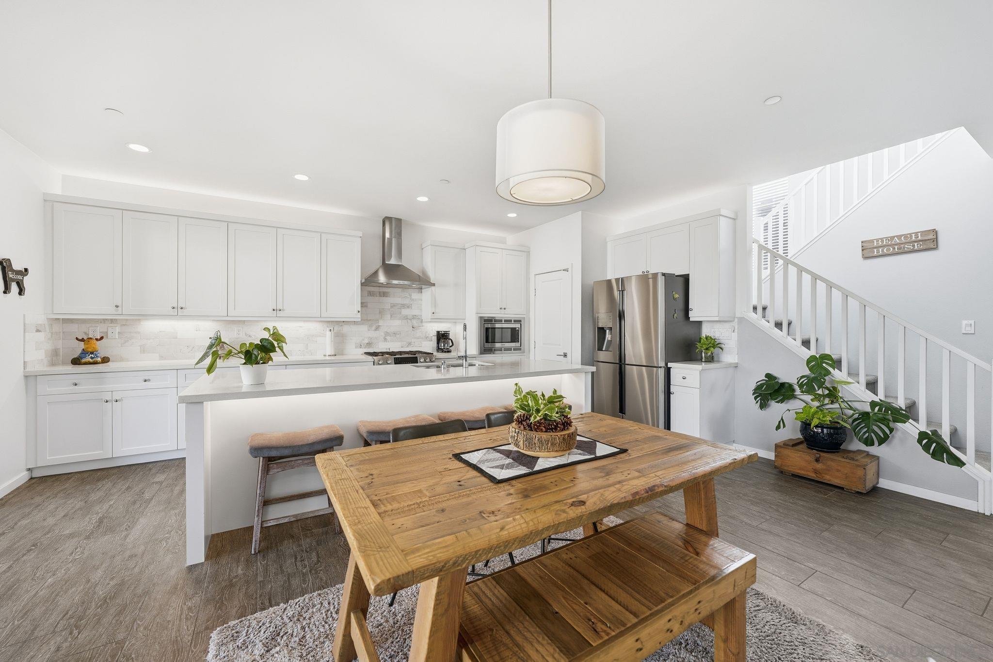 Detail Gallery Image 20 of 62 For 8337  Summit Way, San Diego,  CA 92108 - 3 Beds | 3/1 Baths