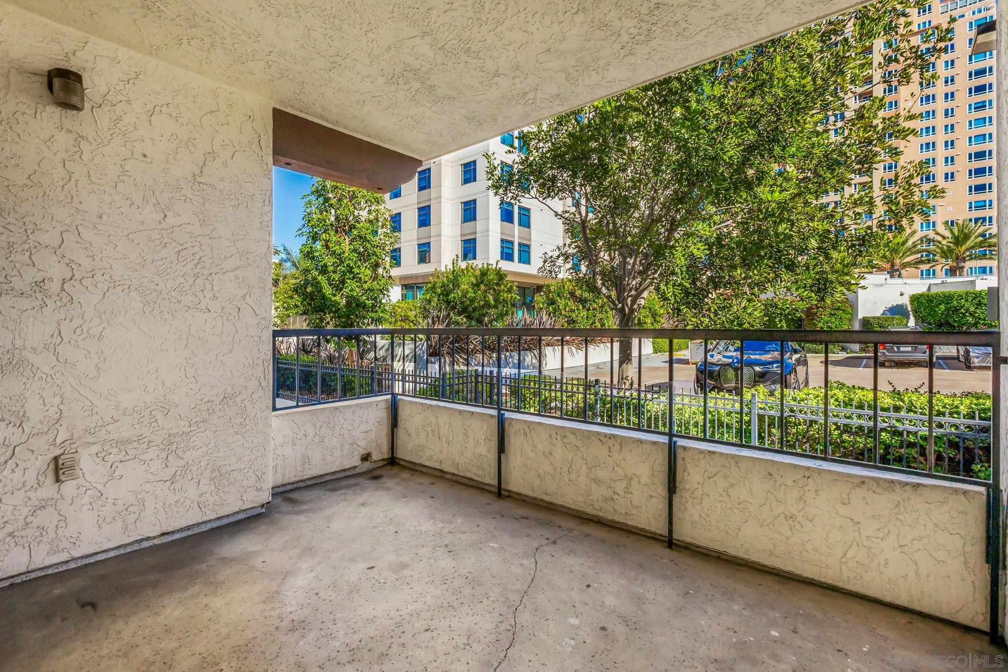 Detail Gallery Image 24 of 27 For 3525  Lebon Drive  #104,  San Diego,  CA 92122 - 2 Beds | 2 Baths
