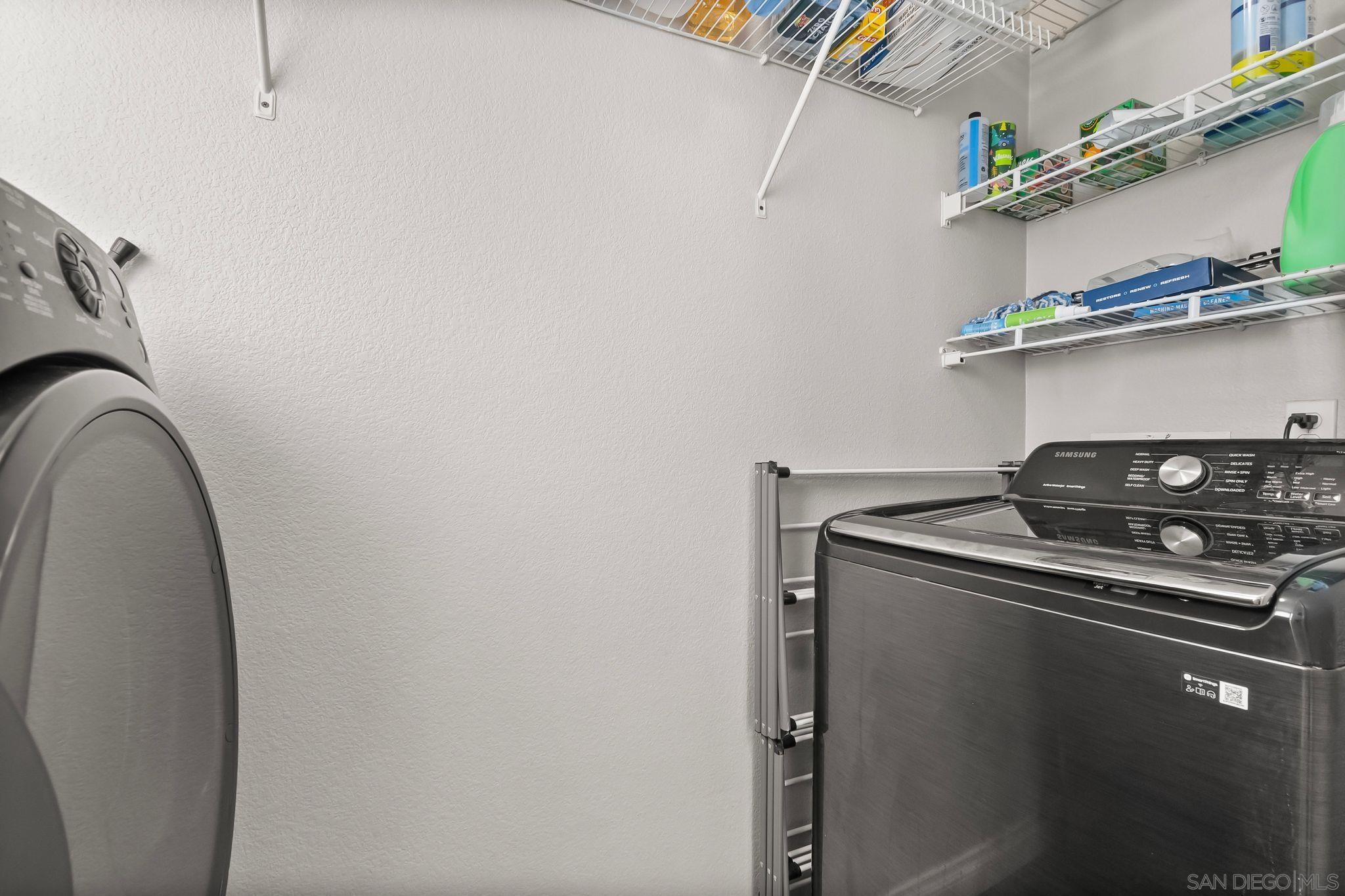 Detail Gallery Image 16 of 48 For 10240  Daybreak Ln  #2,  Santee,  CA 92071 - 3 Beds | 3/1 Baths