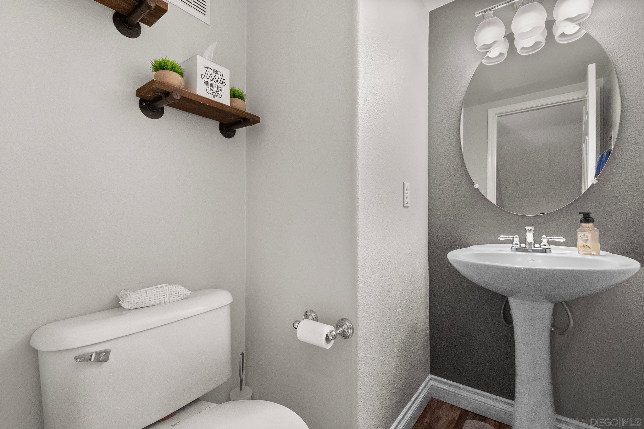 Detail Gallery Image 19 of 48 For 10240  Daybreak Ln  #2,  Santee,  CA 92071 - 3 Beds | 3/1 Baths