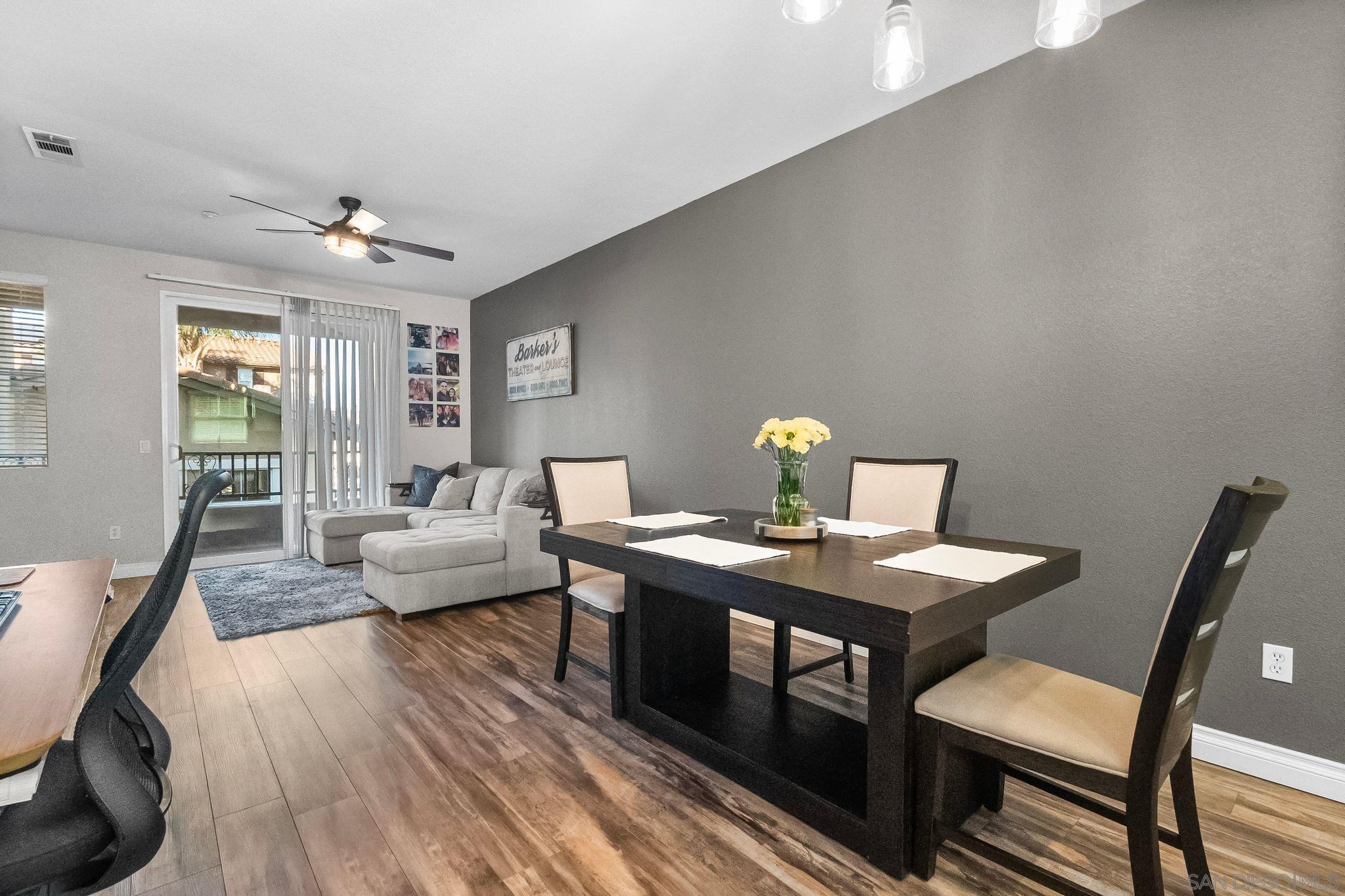 Detail Gallery Image 20 of 48 For 10240  Daybreak Ln  #2,  Santee,  CA 92071 - 3 Beds | 3/1 Baths