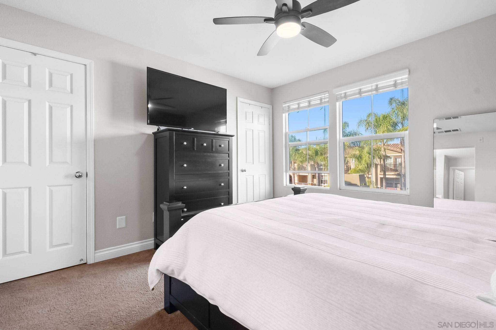 Detail Gallery Image 40 of 48 For 10240  Daybreak Ln  #2,  Santee,  CA 92071 - 3 Beds | 3/1 Baths