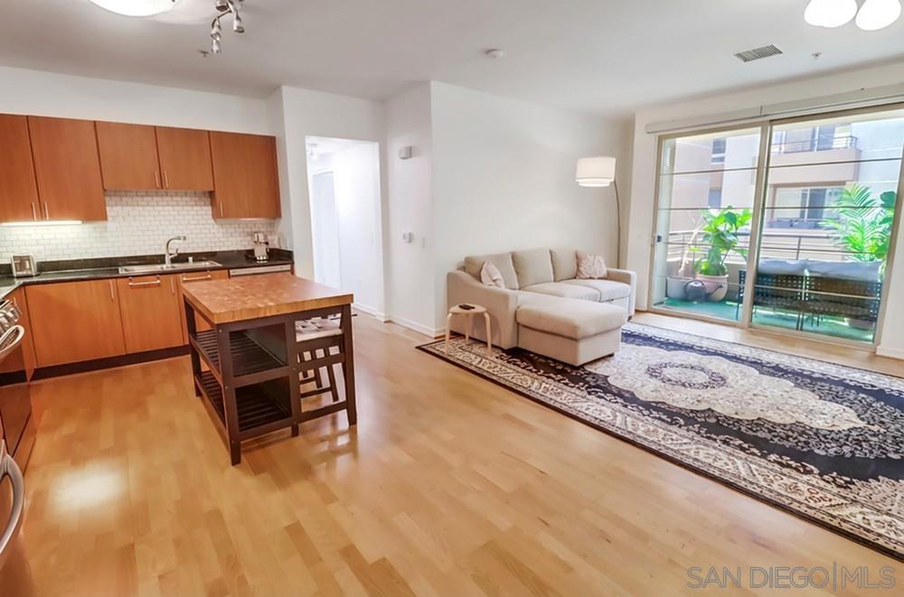 Detail Gallery Image 9 of 39 For 1465  C St  #3509,  San Diego,  CA 92101 - 2 Beds | 2 Baths