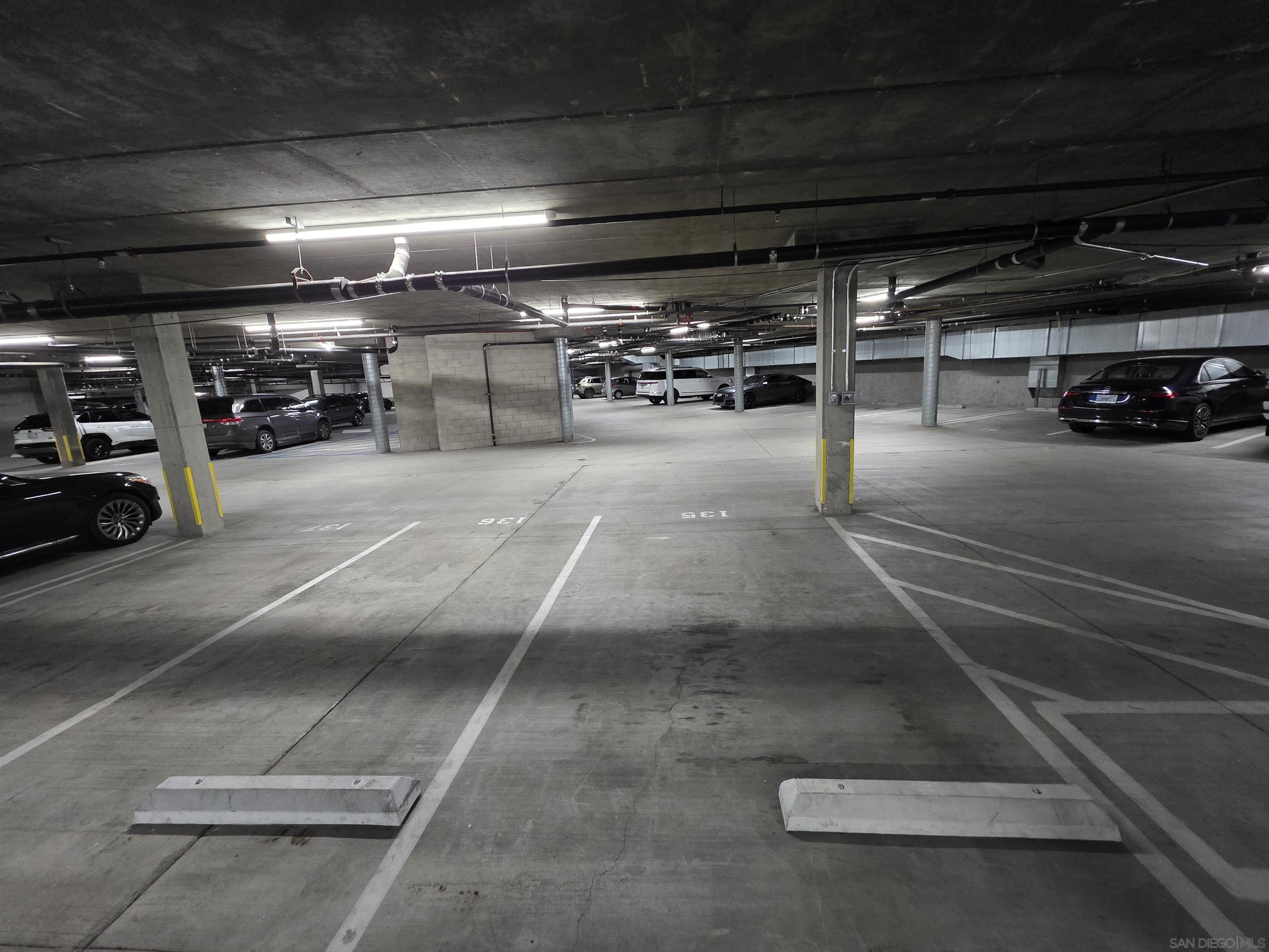 Detail Gallery Image 27 of 35 For 5448  La Jolla Blvd  F101, La Jolla,  CA 92037 - 2 Beds | 2/1 Baths