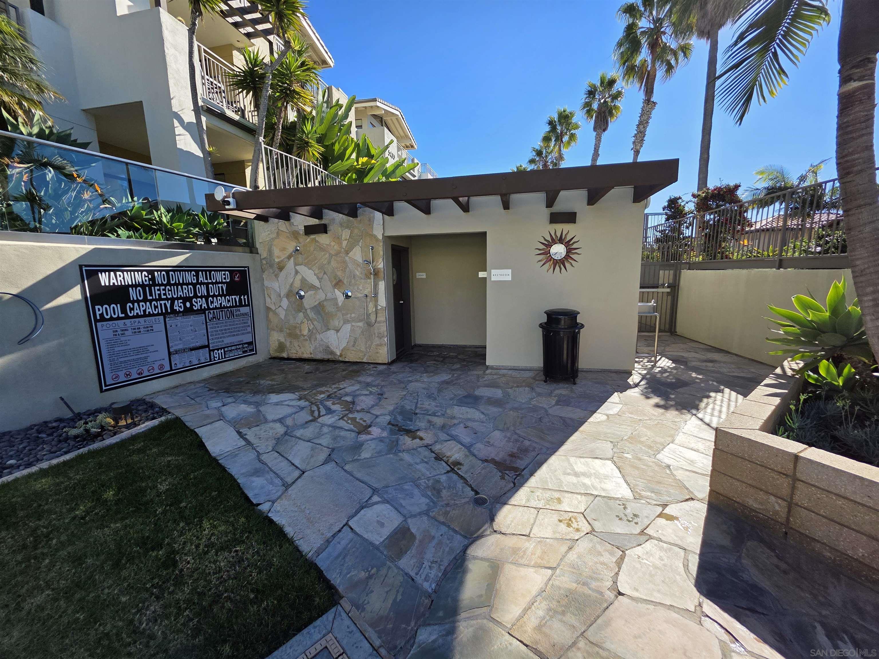 Detail Gallery Image 33 of 35 For 5448  La Jolla Blvd  F101, La Jolla,  CA 92037 - 2 Beds | 2/1 Baths