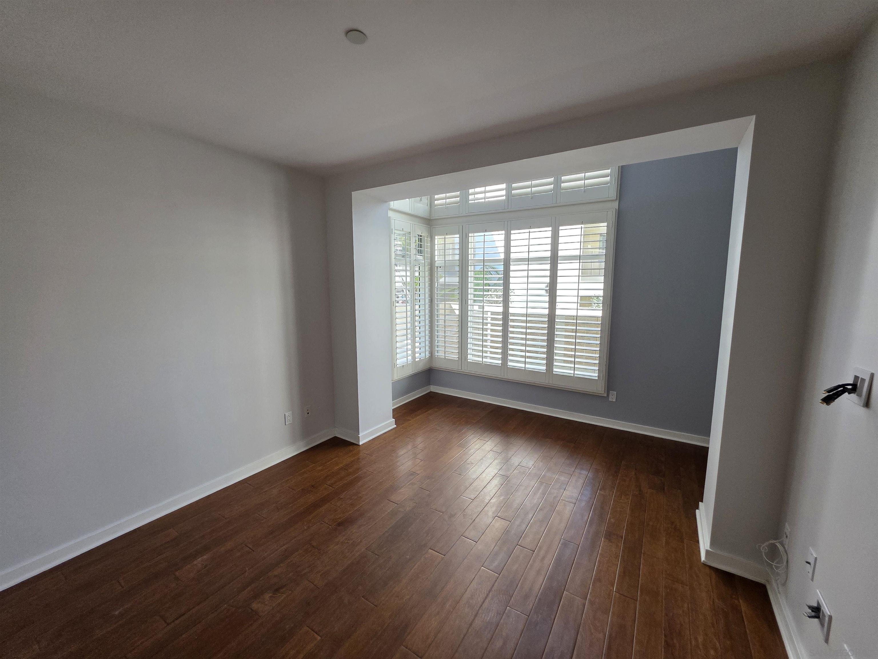 Detail Gallery Image 9 of 35 For 5448  La Jolla Blvd  F101, La Jolla,  CA 92037 - 2 Beds | 2/1 Baths