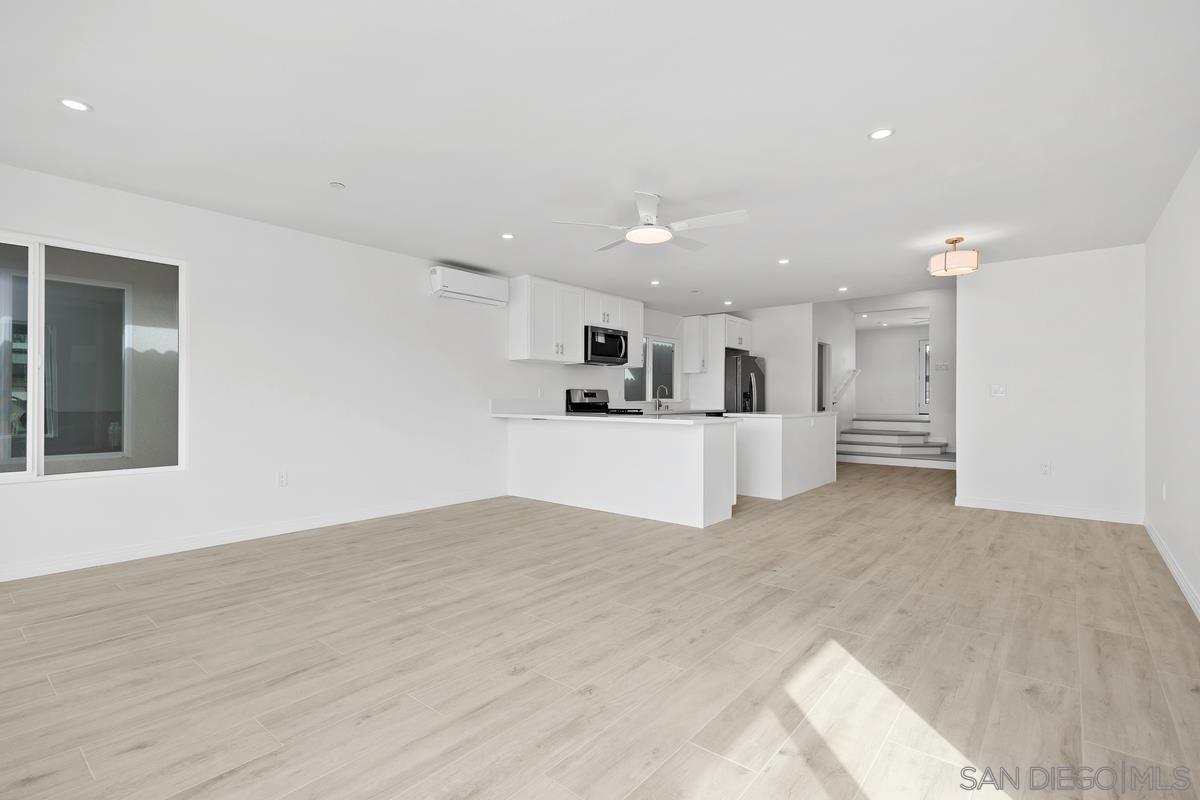 Detail Gallery Image 18 of 37 For 2157  Manchester Avenue, Cardiff By The Sea,  CA 92007 - 4 Beds | 2/1 Baths