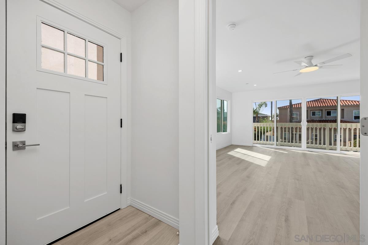 Detail Gallery Image 3 of 37 For 2157  Manchester Avenue, Cardiff By The Sea,  CA 92007 - 4 Beds | 2/1 Baths