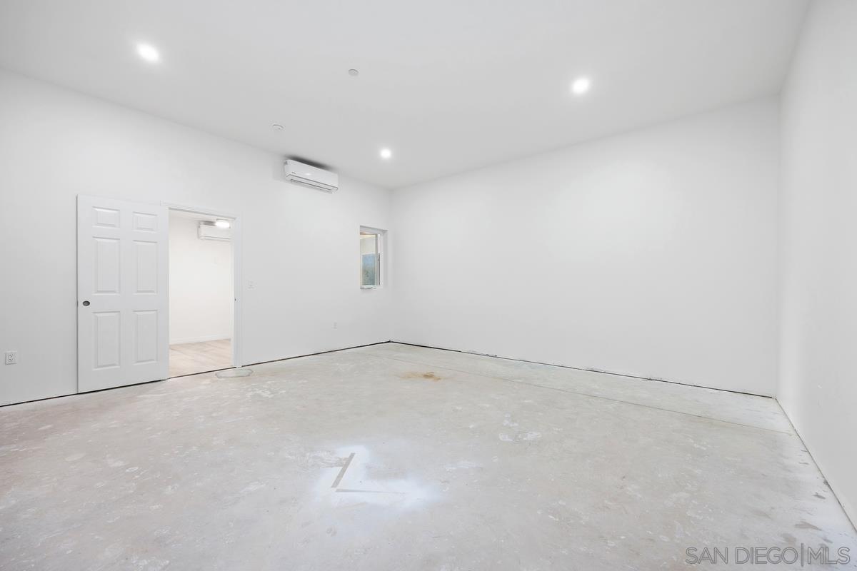 Detail Gallery Image 33 of 37 For 2157  Manchester Avenue, Cardiff By The Sea,  CA 92007 - 4 Beds | 2/1 Baths