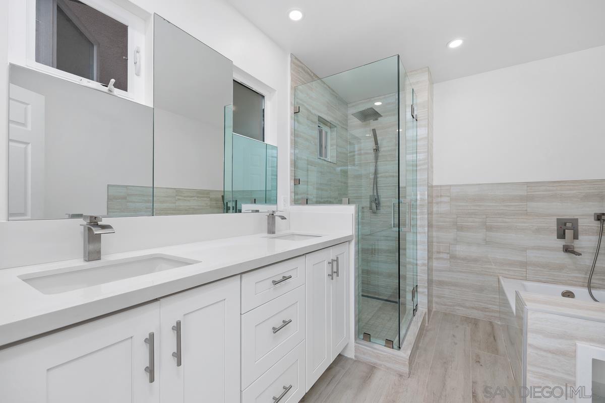 Detail Gallery Image 8 of 37 For 2157  Manchester Avenue, Cardiff By The Sea,  CA 92007 - 4 Beds | 2/1 Baths