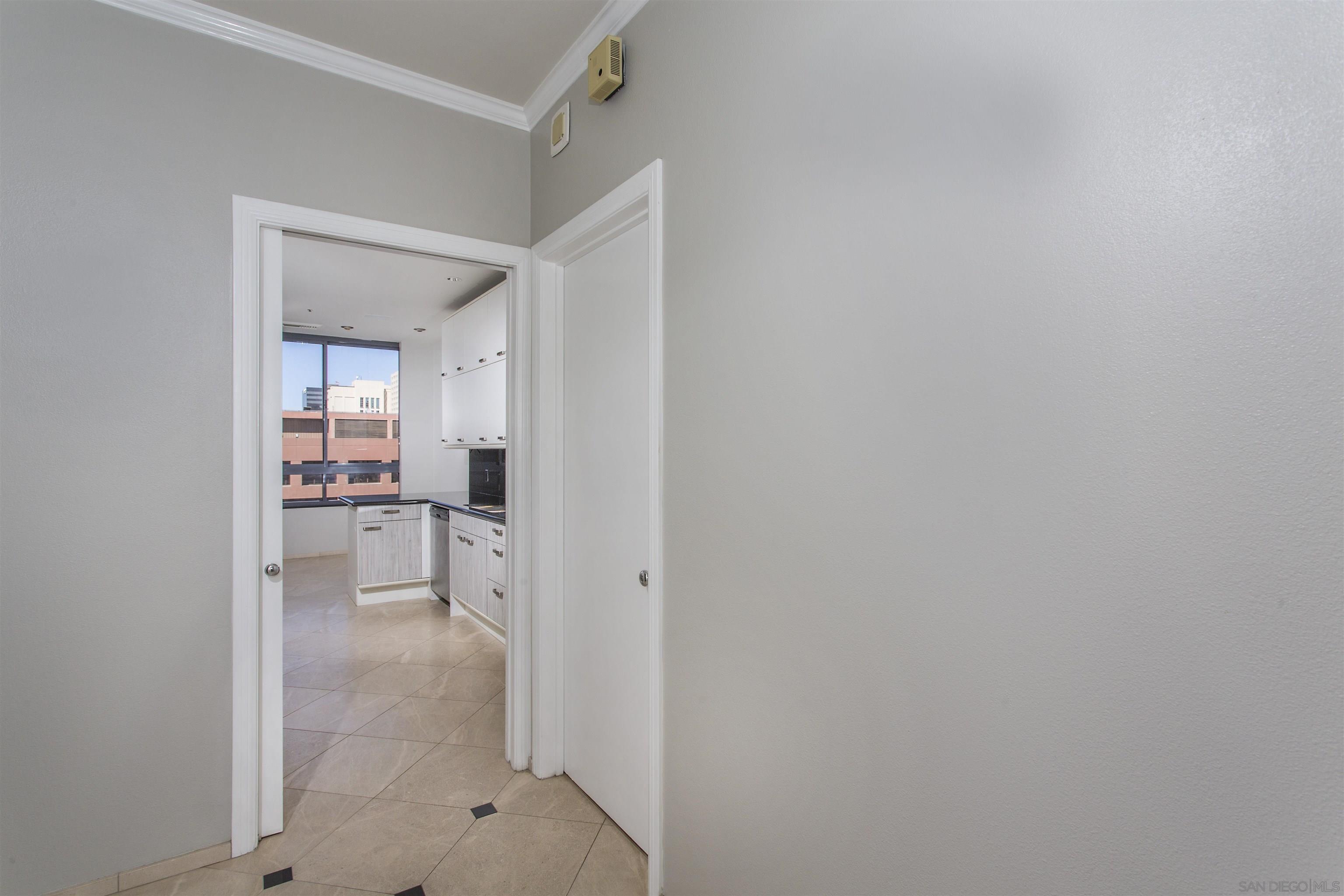 Detail Gallery Image 14 of 45 For 700  Front St  805, San Diego,  CA 92101 - 2 Beds | 2 Baths