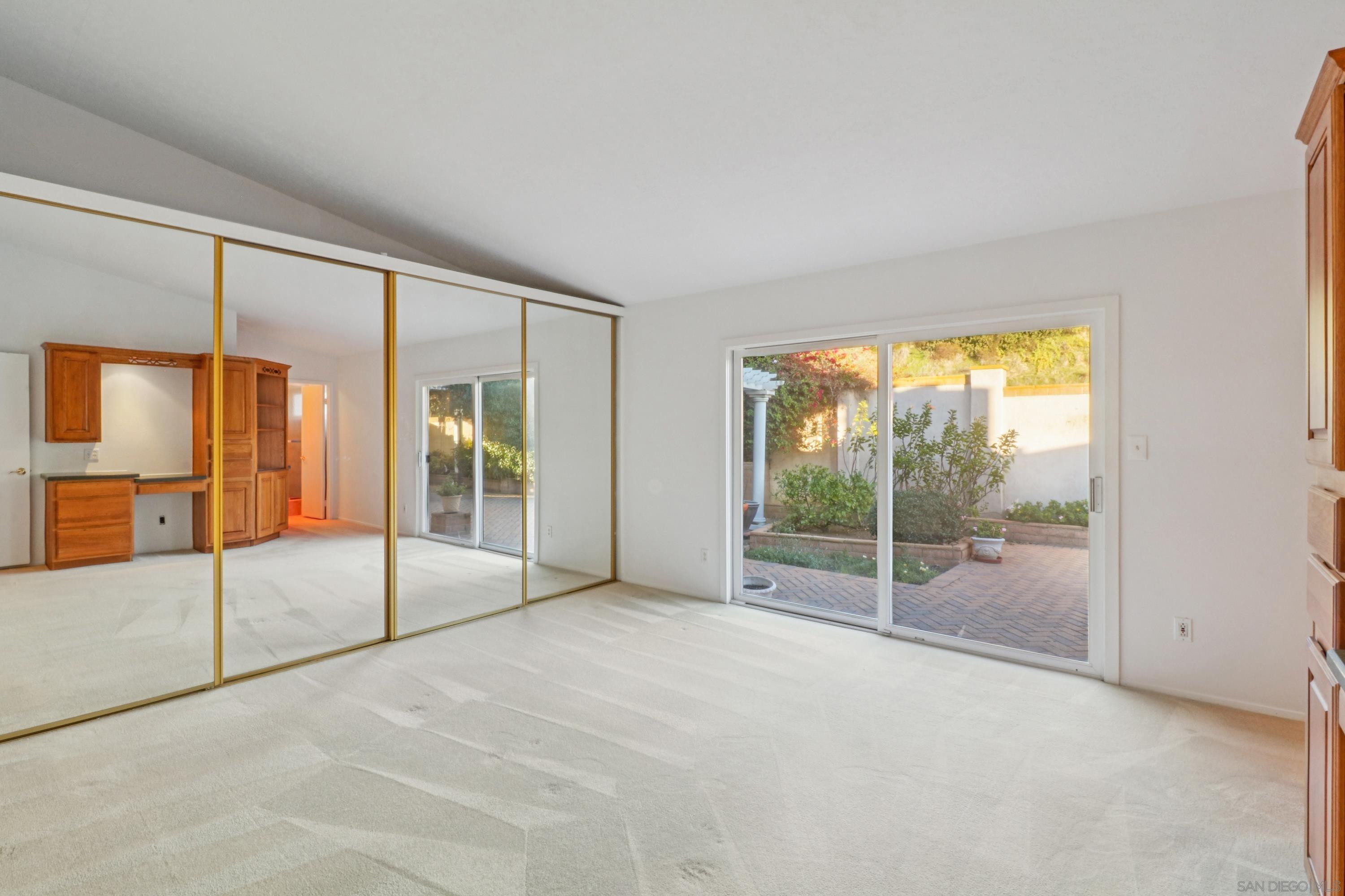 Detail Gallery Image 16 of 39 For 3855  Southview Drive, San Diego,  CA 92117 - 4 Beds | 3 Baths