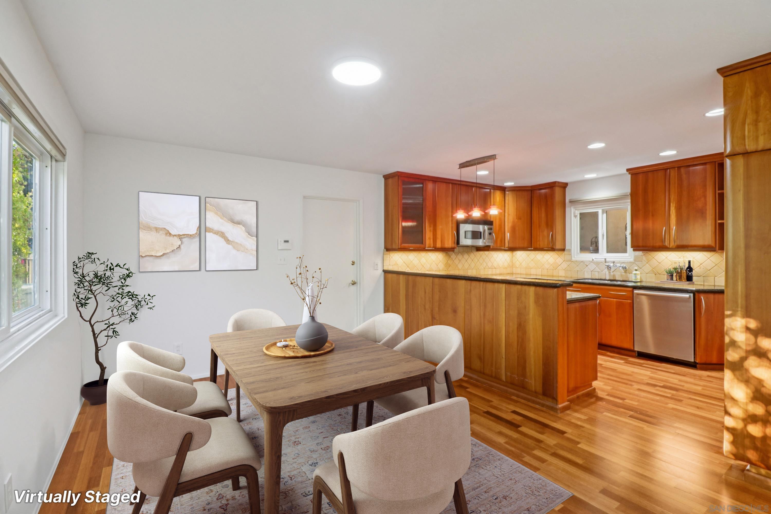 Detail Gallery Image 3 of 39 For 3855  Southview Drive, San Diego,  CA 92117 - 4 Beds | 3 Baths