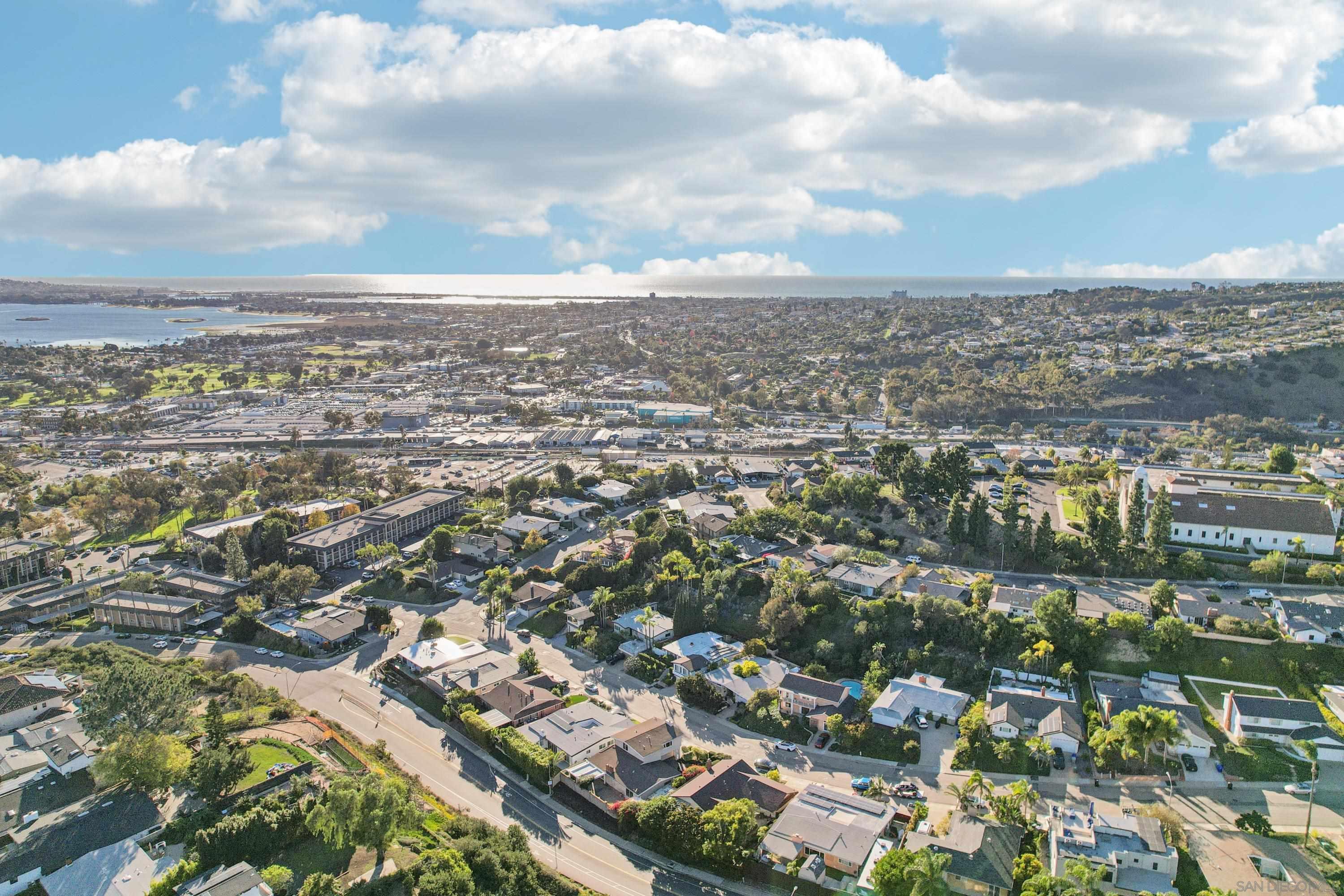 Detail Gallery Image 31 of 39 For 3855  Southview Drive, San Diego,  CA 92117 - 4 Beds | 3 Baths