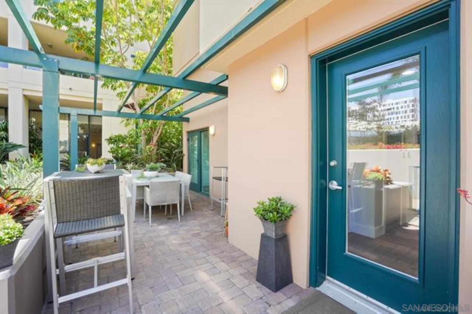 Detail Gallery Image 13 of 42 For 160 W Island Ave, San Diego,  CA 92101 - 3 Beds | 2/1 Baths