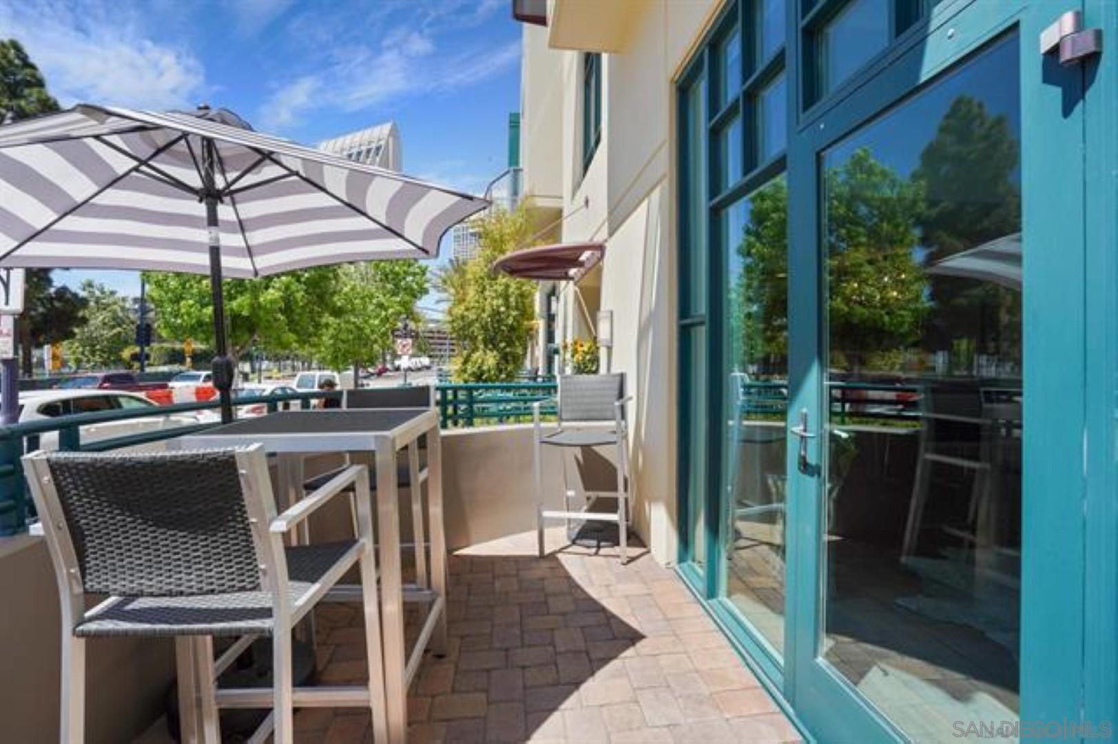 Detail Gallery Image 16 of 42 For 160 W Island Ave, San Diego,  CA 92101 - 3 Beds | 2/1 Baths