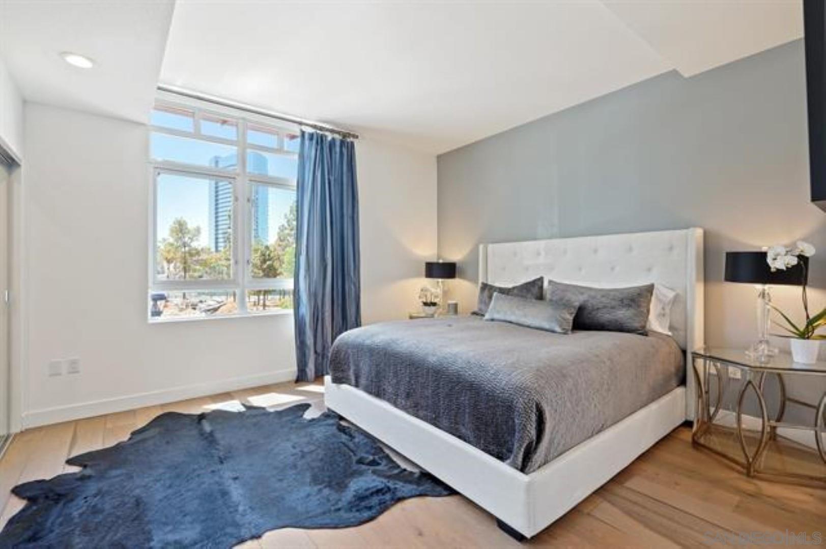 Detail Gallery Image 18 of 42 For 160 W Island Ave, San Diego,  CA 92101 - 3 Beds | 2/1 Baths