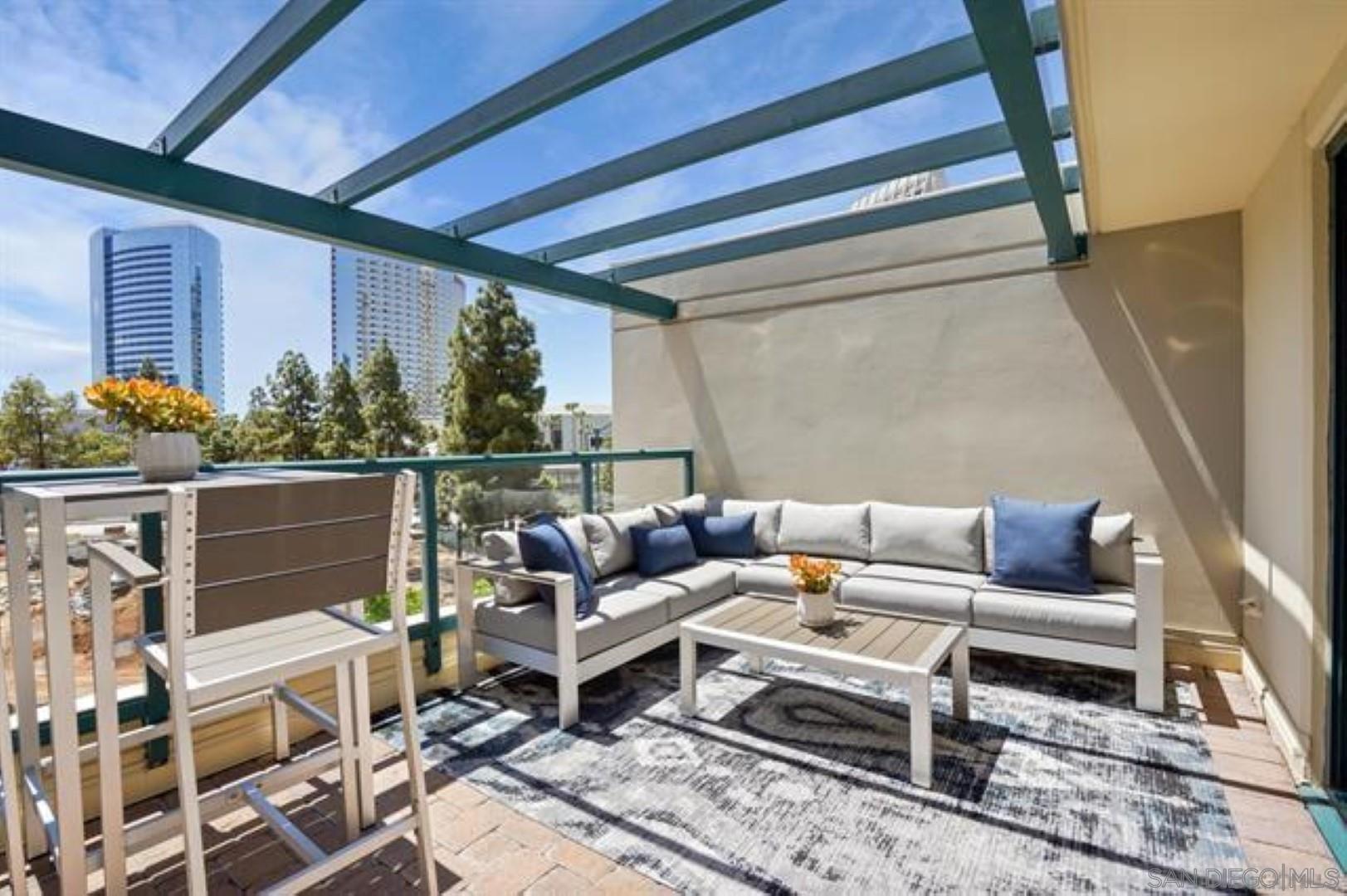 Detail Gallery Image 29 of 42 For 160 W Island Ave, San Diego,  CA 92101 - 3 Beds | 2/1 Baths