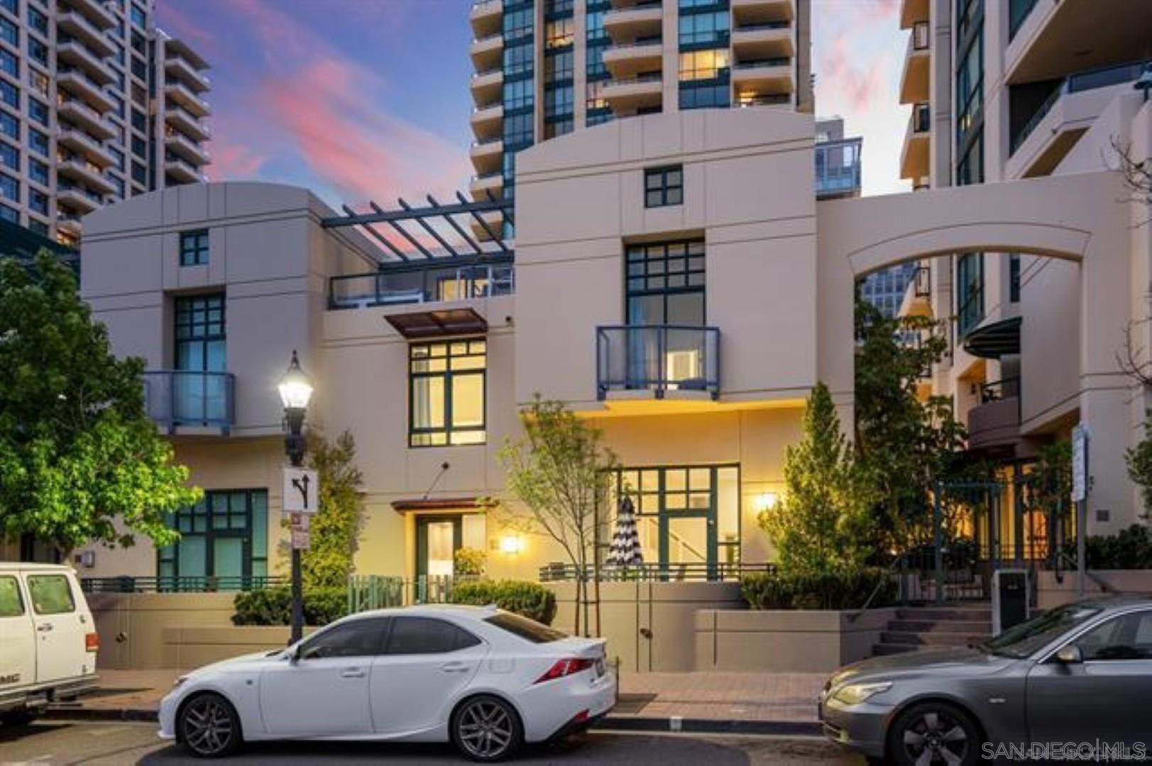 Detail Gallery Image 38 of 42 For 160 W Island Ave, San Diego,  CA 92101 - 3 Beds | 2/1 Baths