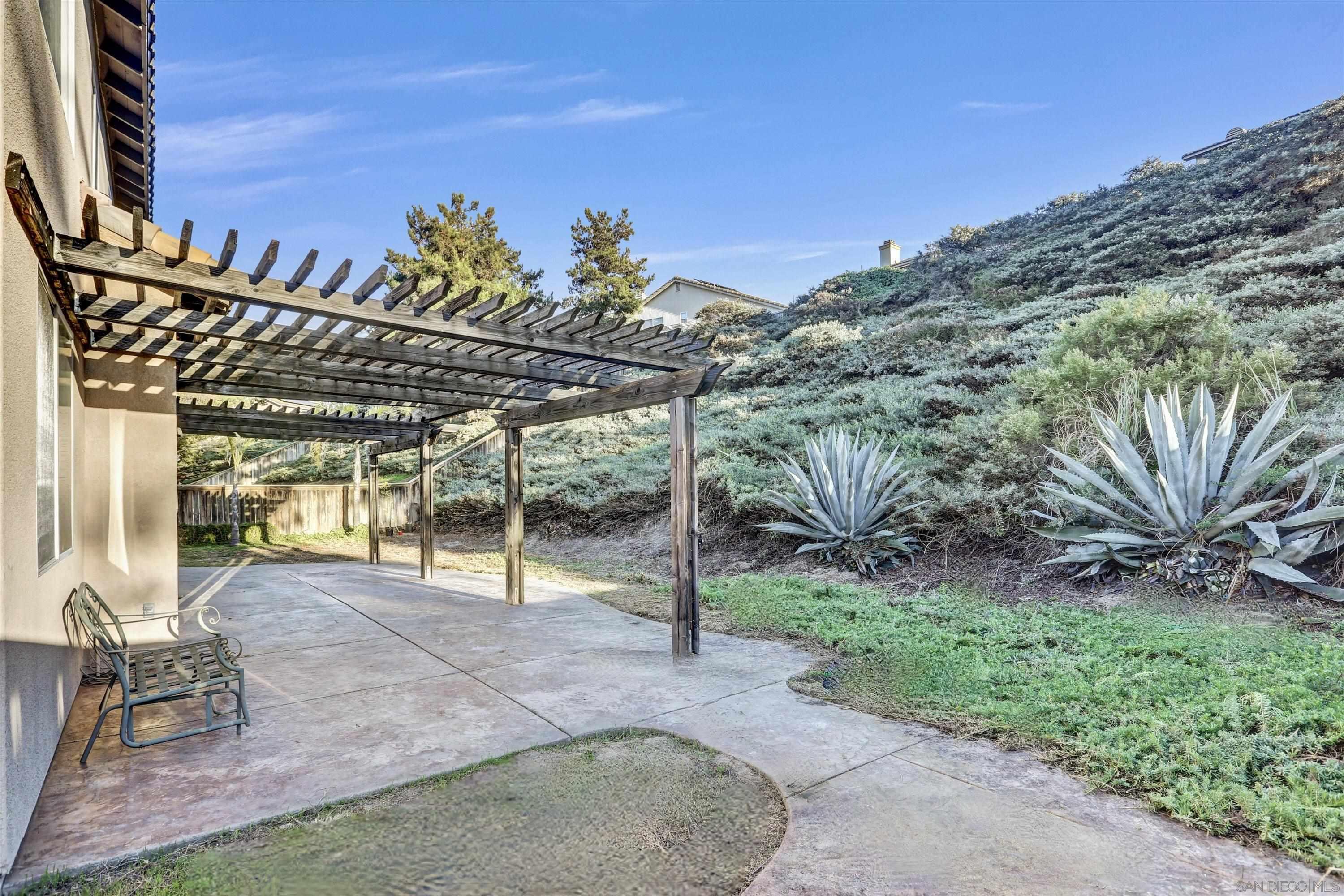 Detail Gallery Image 28 of 36 For 1974  Meeks Bay Dr, Chula Vista,  CA 91913 - 4 Beds | 3 Baths