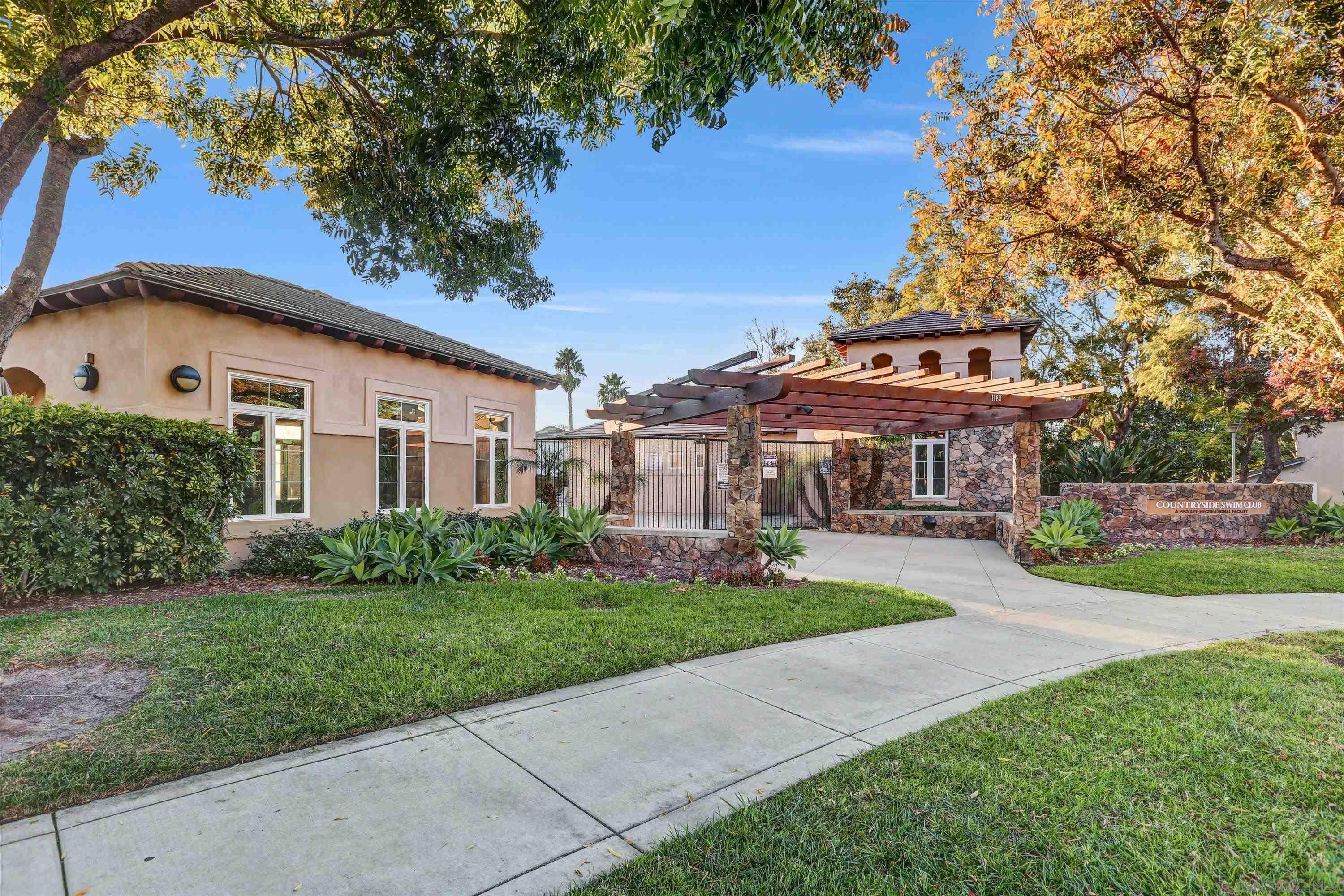 Detail Gallery Image 30 of 36 For 1974  Meeks Bay Dr, Chula Vista,  CA 91913 - 4 Beds | 3 Baths