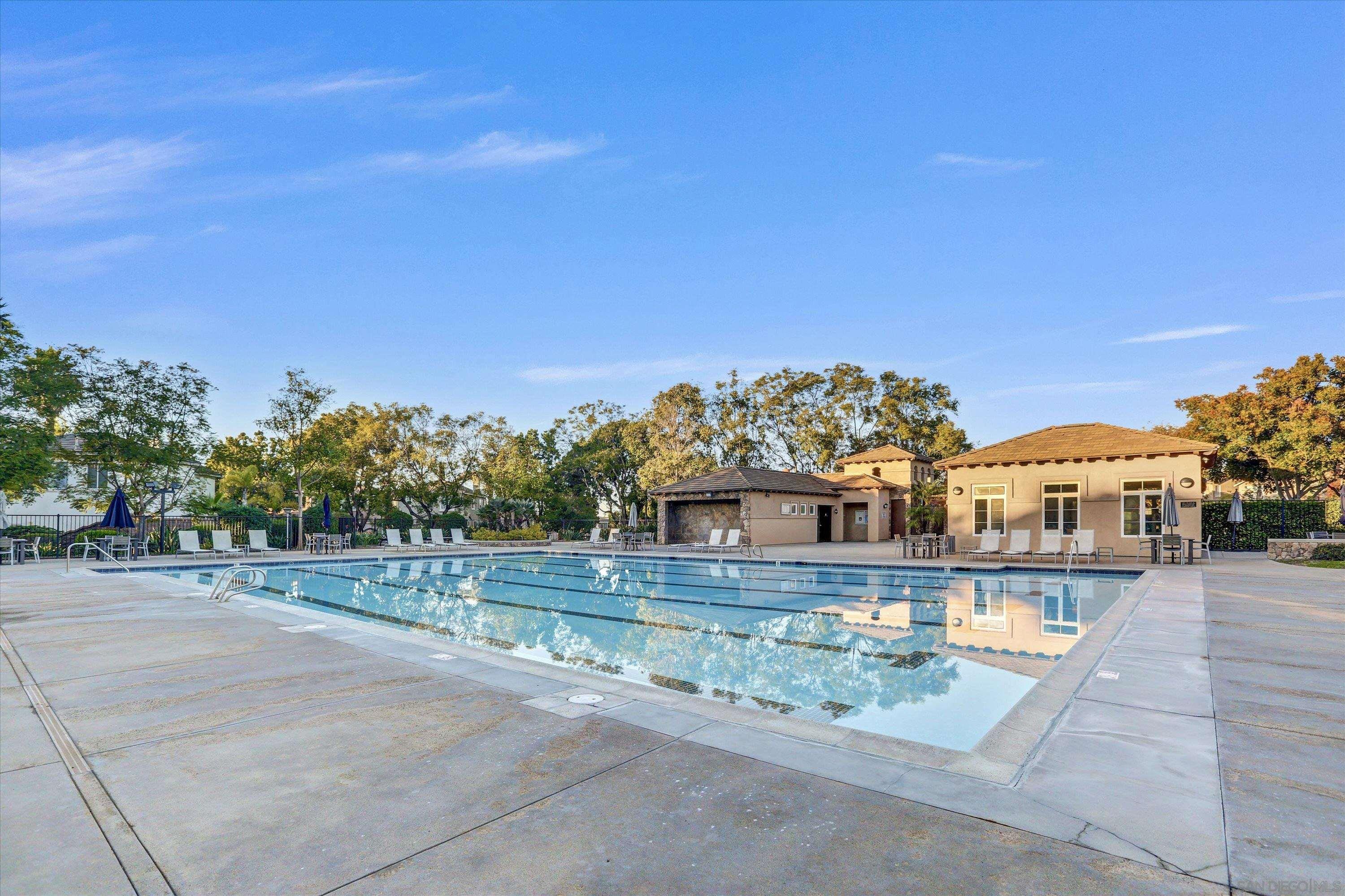 Detail Gallery Image 33 of 36 For 1974  Meeks Bay Dr, Chula Vista,  CA 91913 - 4 Beds | 3 Baths