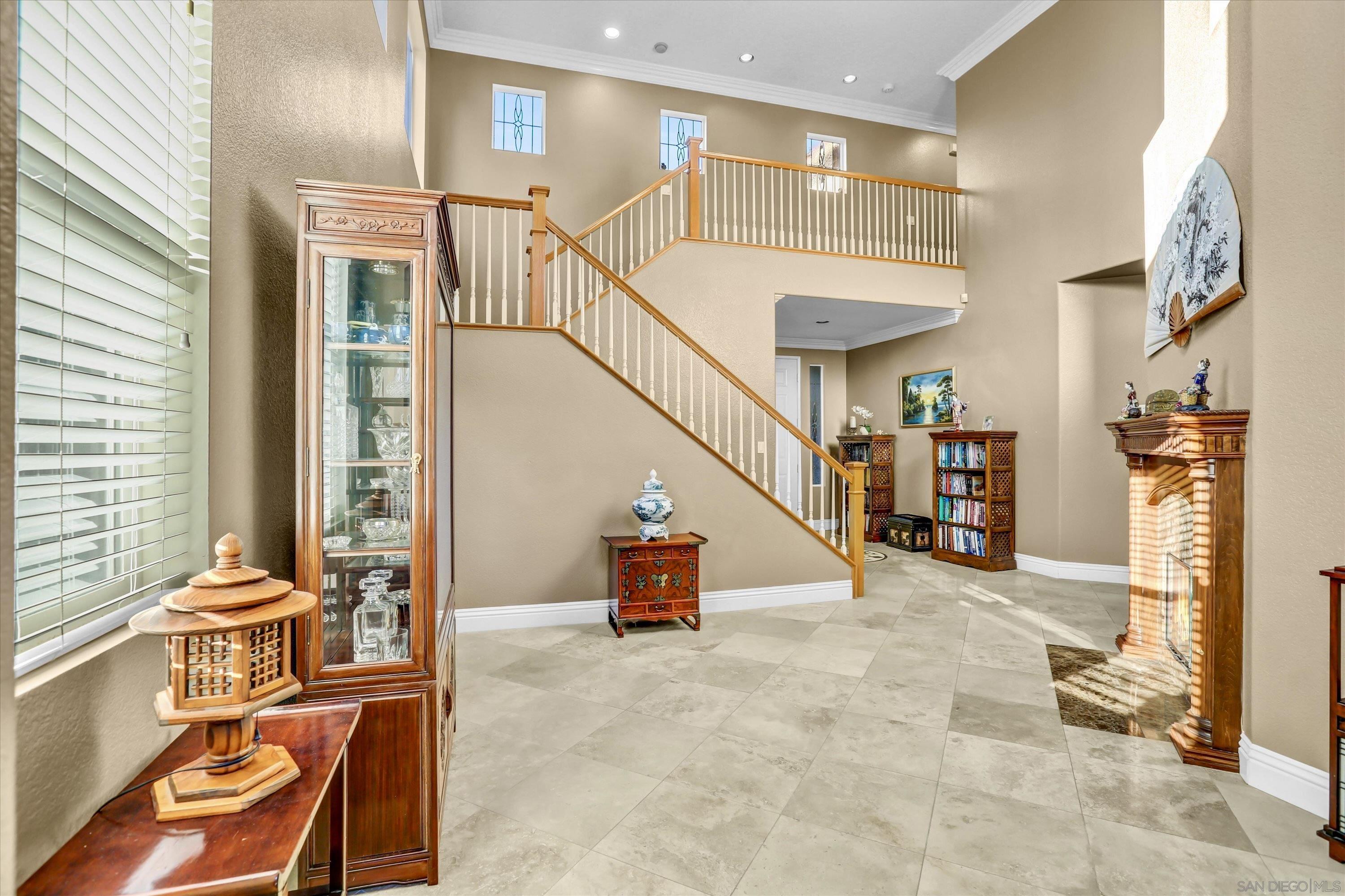 Detail Gallery Image 6 of 36 For 1974  Meeks Bay Dr, Chula Vista,  CA 91913 - 4 Beds | 3 Baths