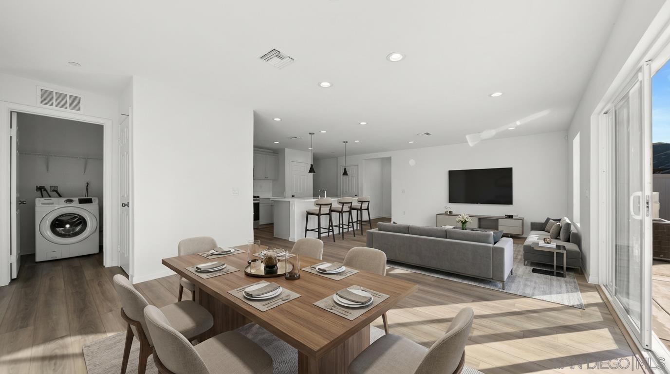 Detail Gallery Image 2 of 14 For 20075  Sanquinella Cir, Riverside,  CA 92507 - 3 Beds | 2 Baths