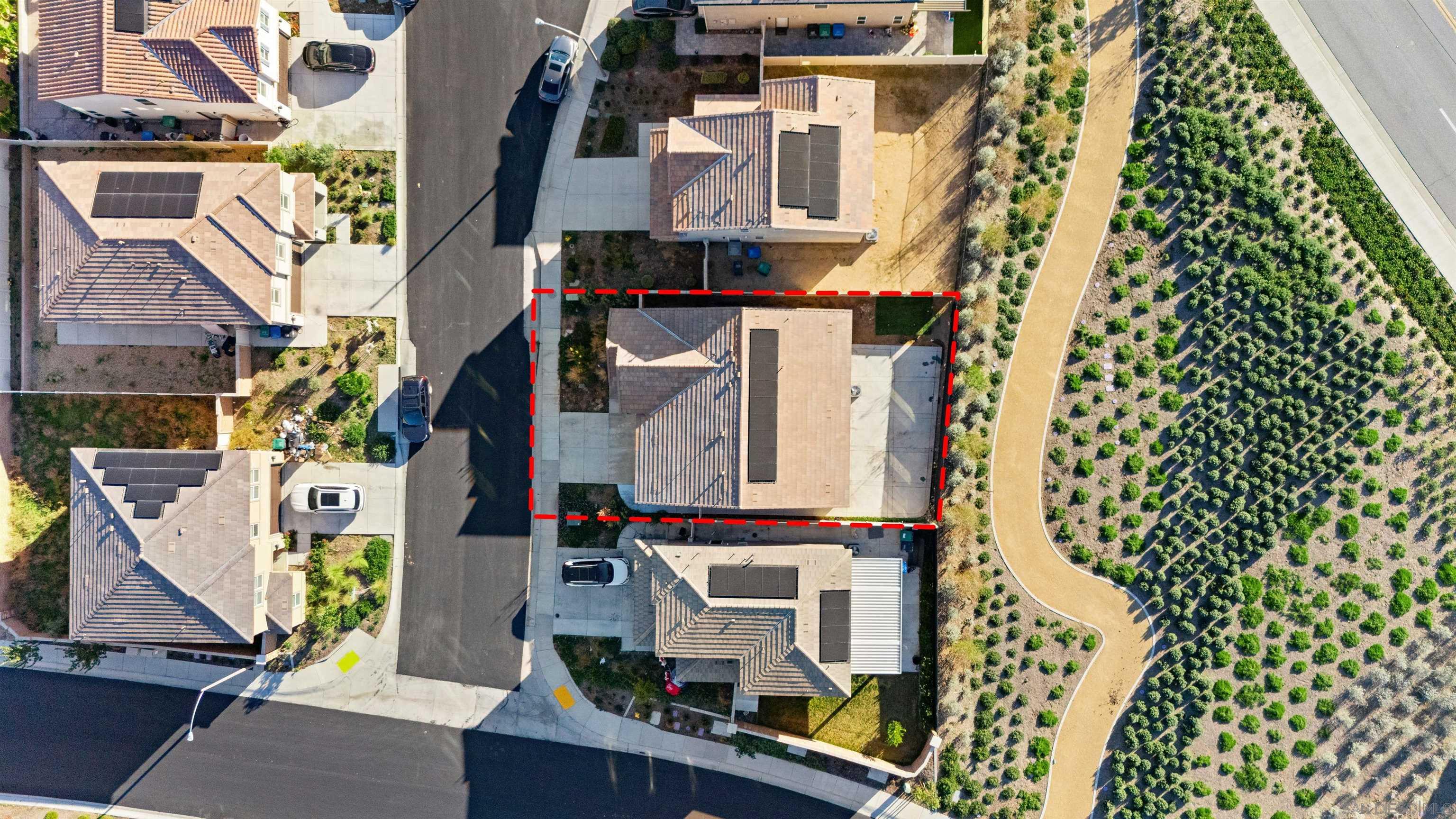 Detail Gallery Image 13 of 14 For 20075  Sanquinella Cir, Riverside,  CA 92507 - 3 Beds | 2 Baths