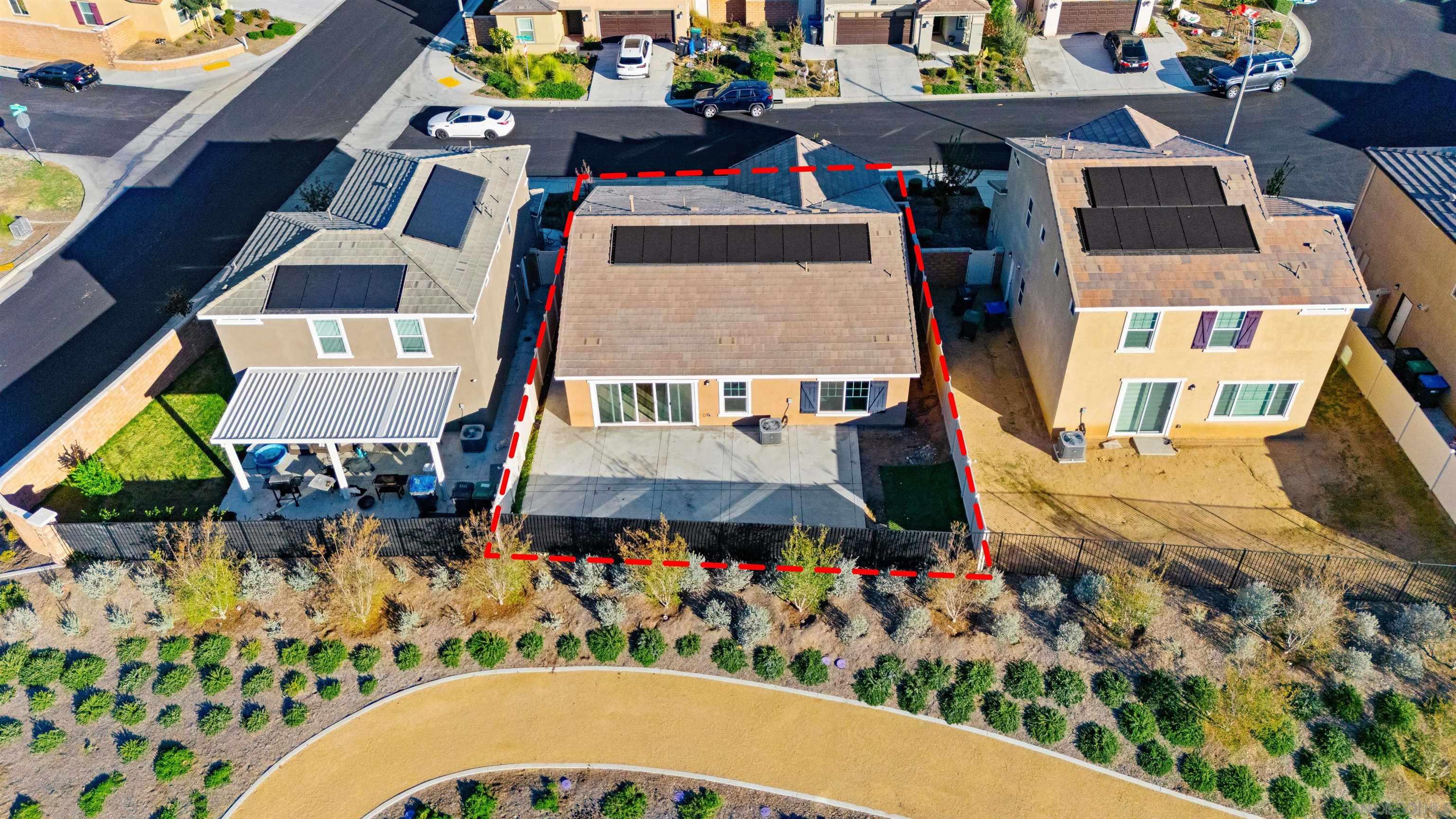 Detail Gallery Image 15 of 19 For 20075  Sanquinella Cir, Riverside,  CA 92507 - 3 Beds | 2 Baths