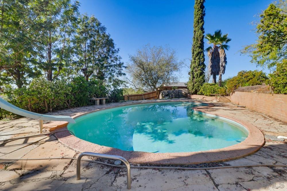 Detail Gallery Image 11 of 73 For 602  Starbright Ln, Alpine,  CA 91901 - 4 Beds | 4 Baths