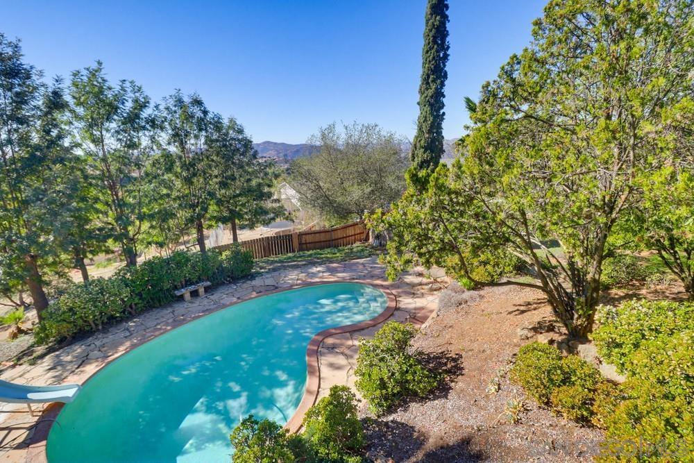 Detail Gallery Image 12 of 73 For 602  Starbright Ln, Alpine,  CA 91901 - 4 Beds | 4 Baths