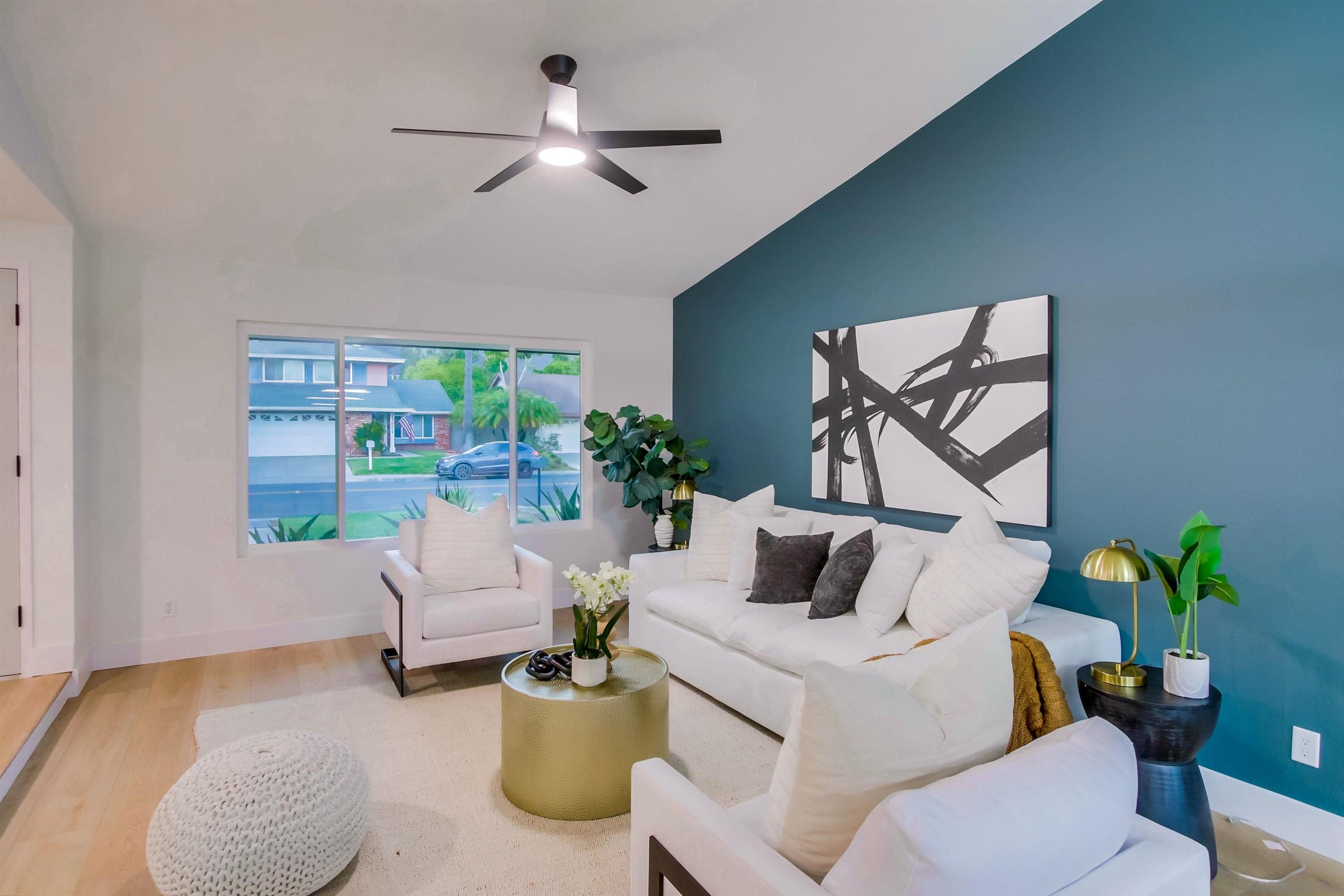 Detail Gallery Image 14 of 58 For 13856  Paseo Cardiel, San Diego,  CA 92129 - 4 Beds | 2/1 Baths