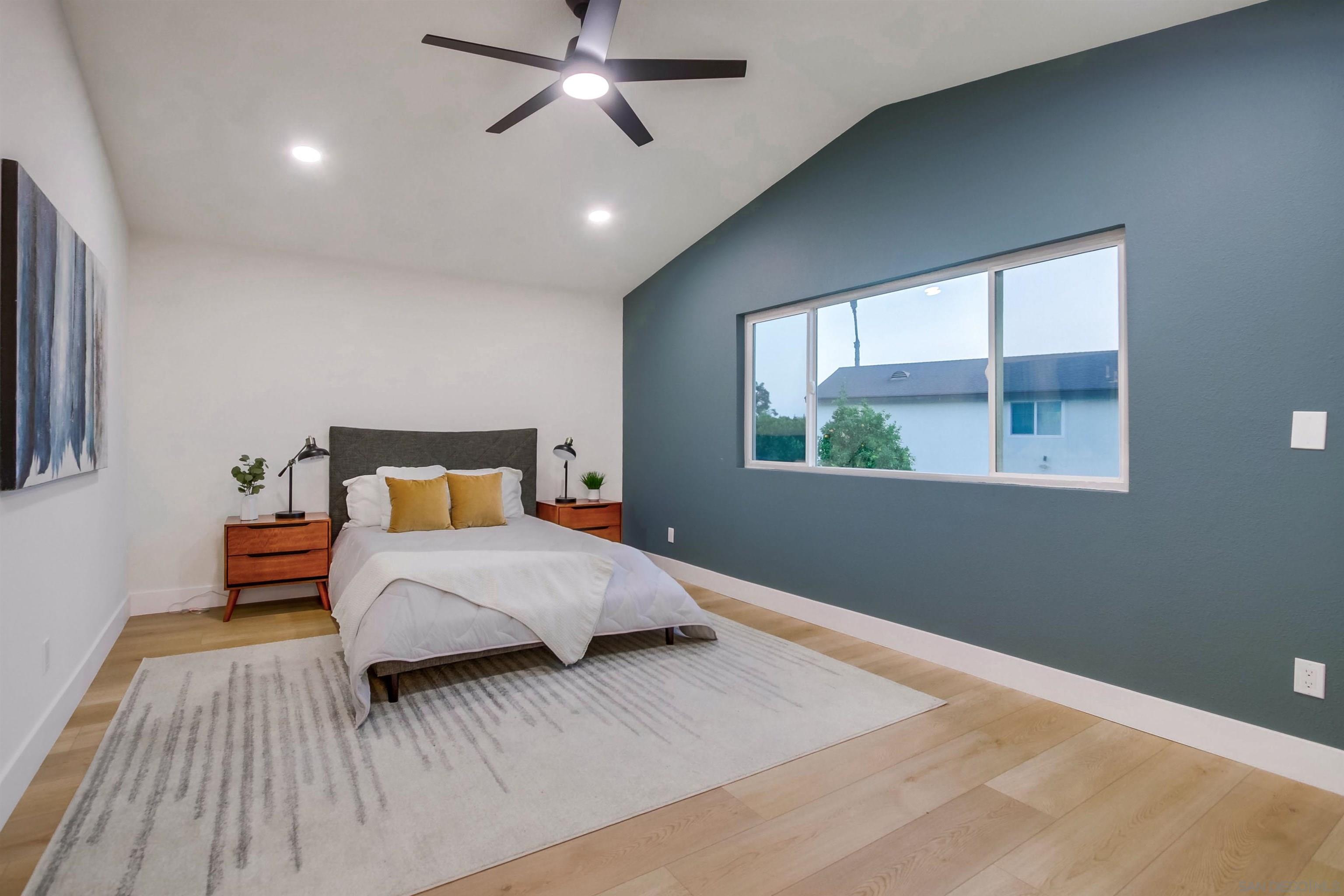 Detail Gallery Image 27 of 58 For 13856  Paseo Cardiel, San Diego,  CA 92129 - 4 Beds | 2/1 Baths