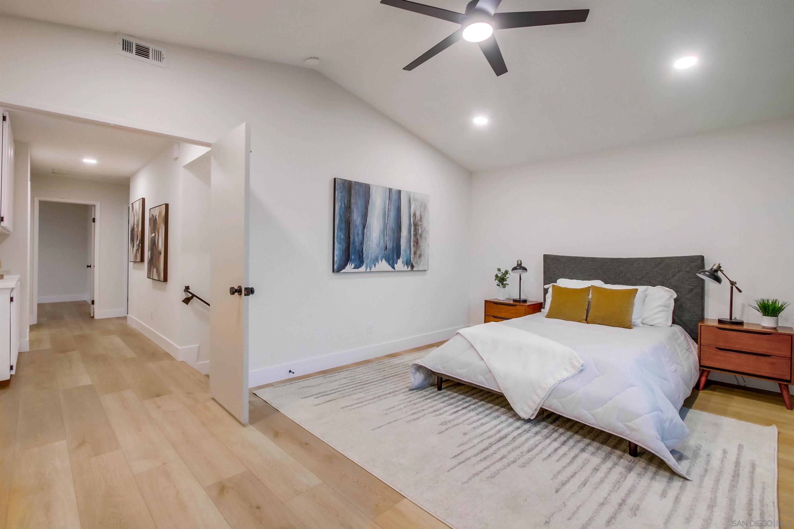 Detail Gallery Image 29 of 58 For 13856  Paseo Cardiel, San Diego,  CA 92129 - 4 Beds | 2/1 Baths